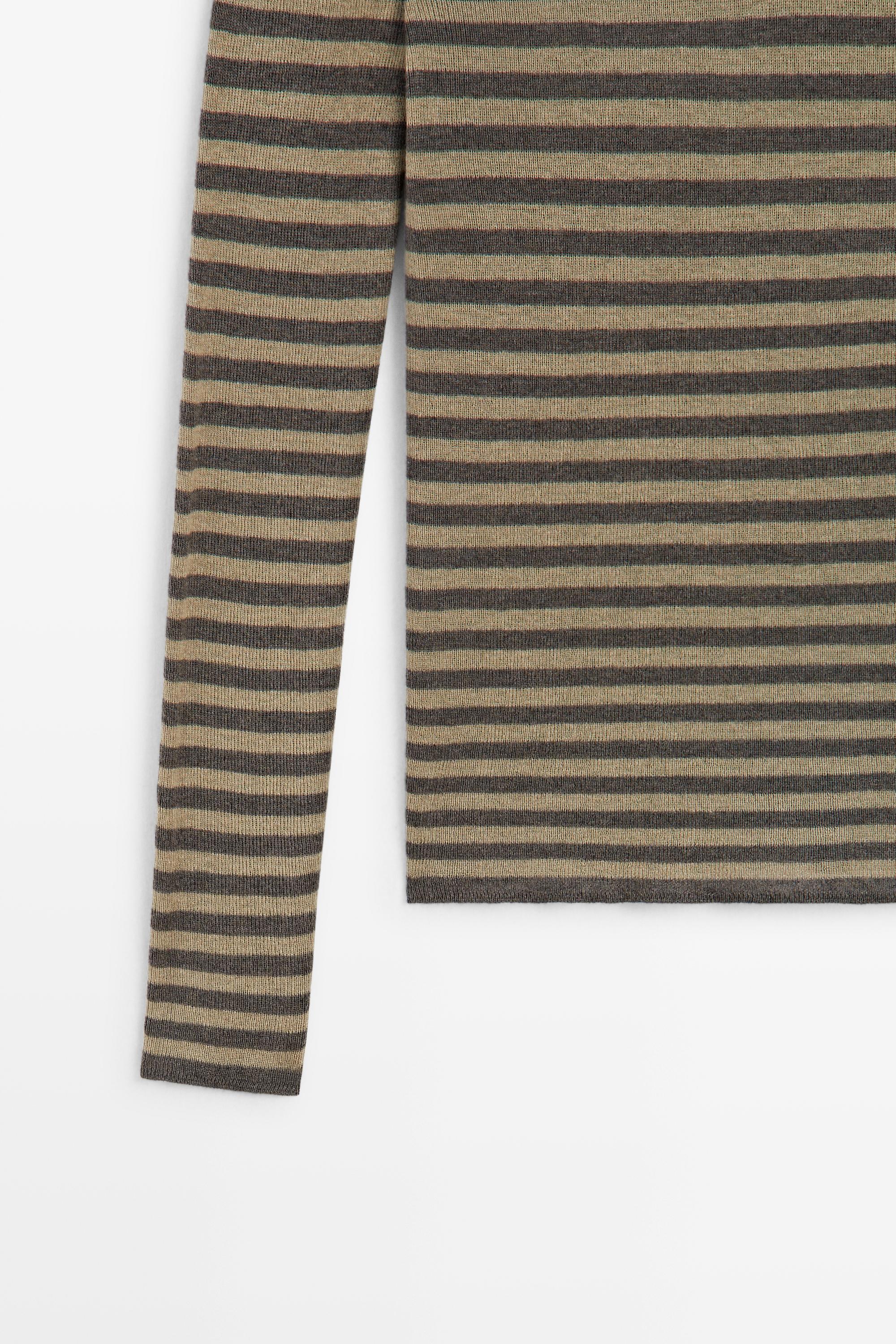Striped turtleneck knit sweater — MOLE BROWN