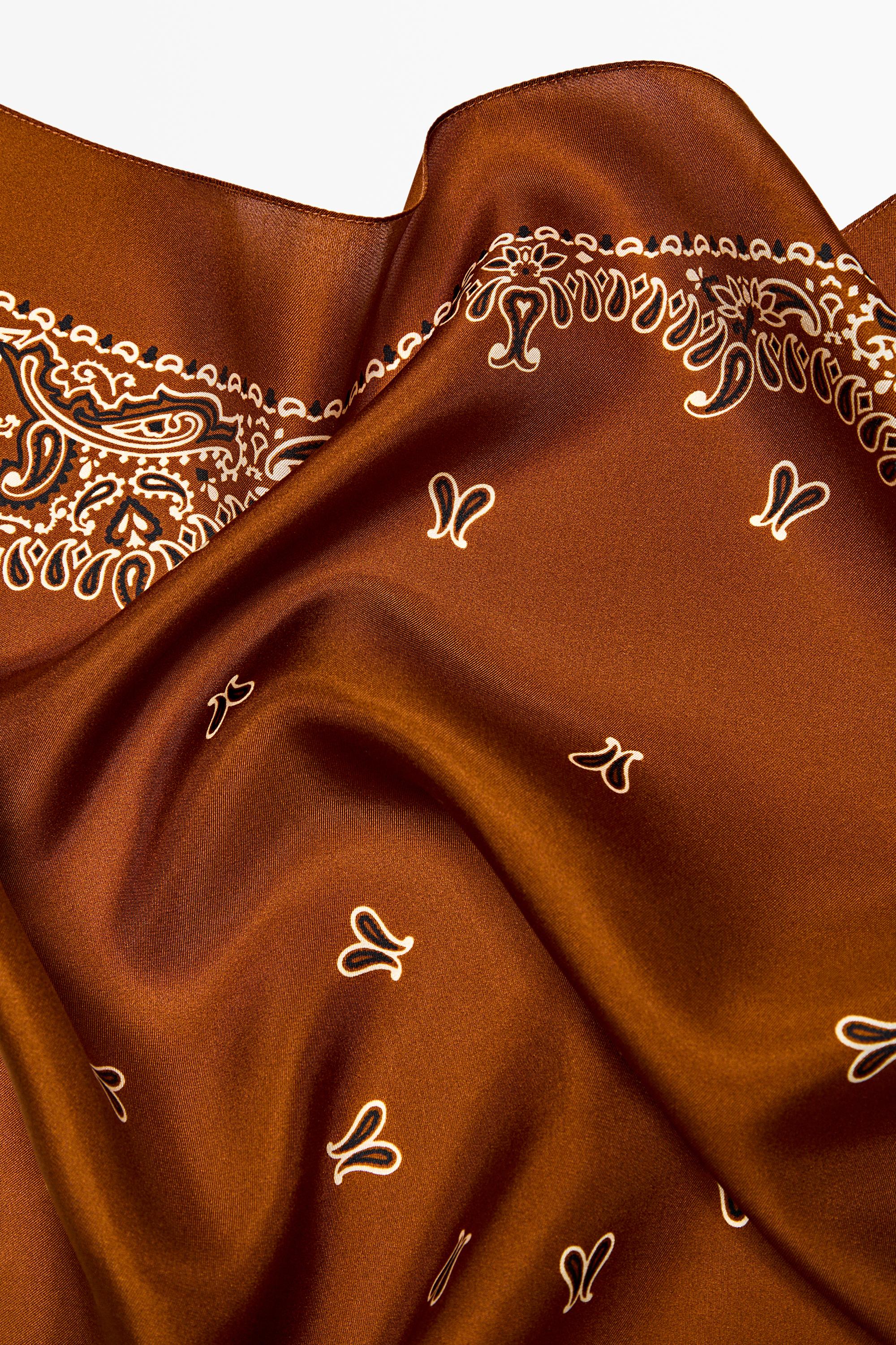Paisley print scarf — Caramel