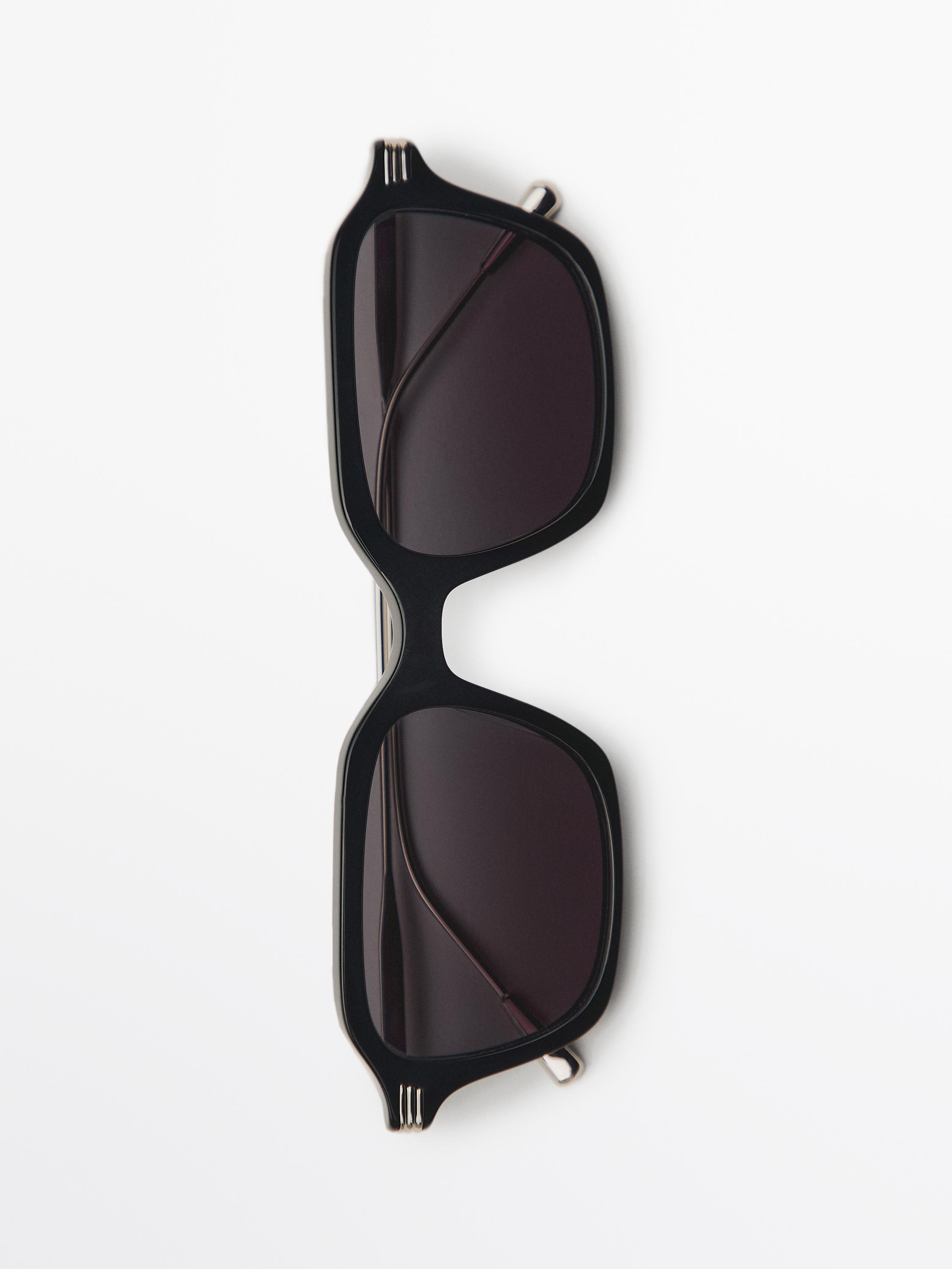 Lunettes de soleil rectangulaires branches métalliques