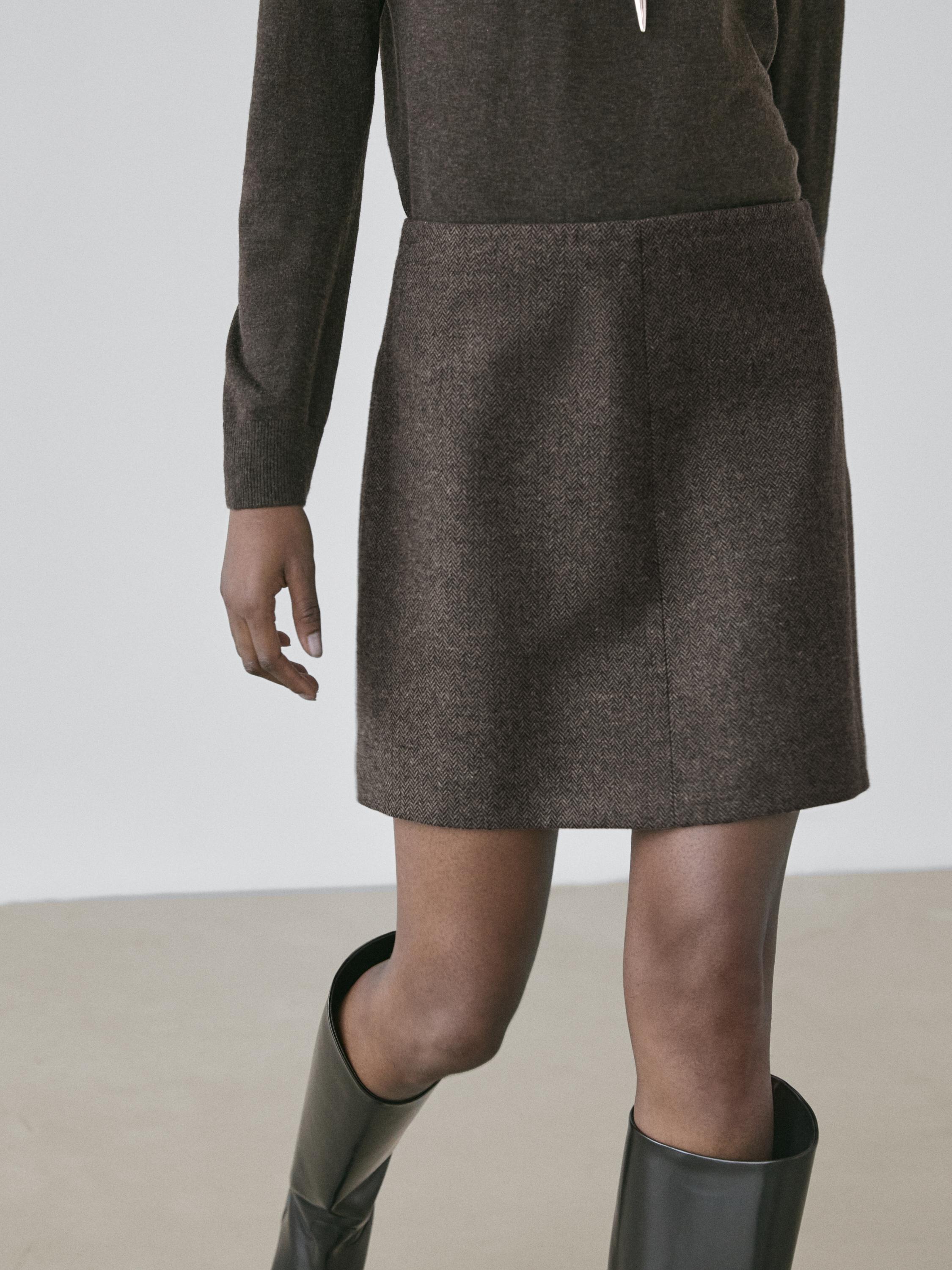 Rok mini campuran wol · Chocolate · Skirt | Massimo Dutti