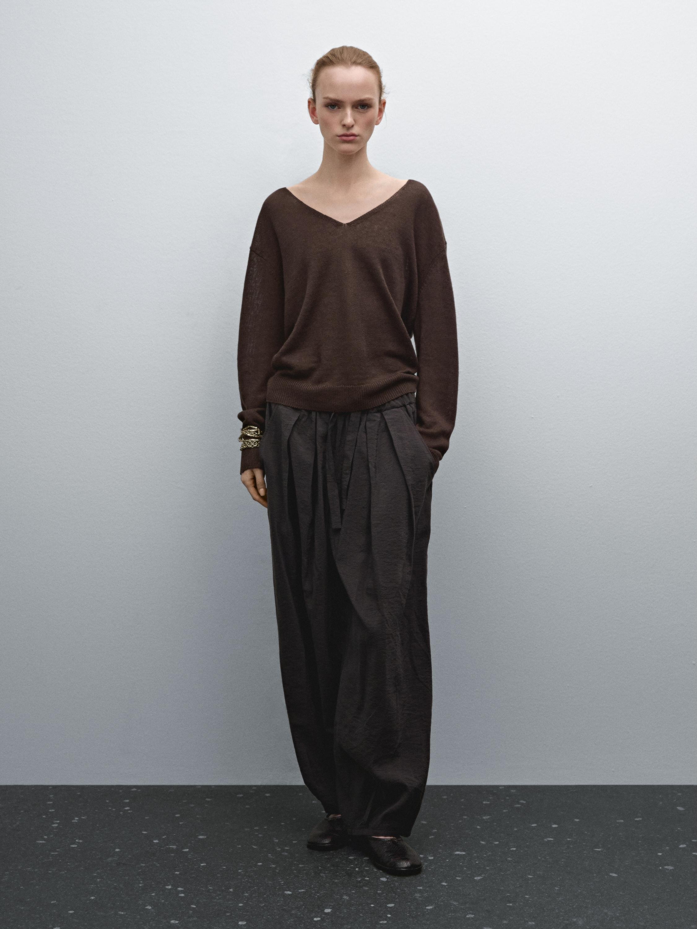 Pull en maille 100 % lin à col en V