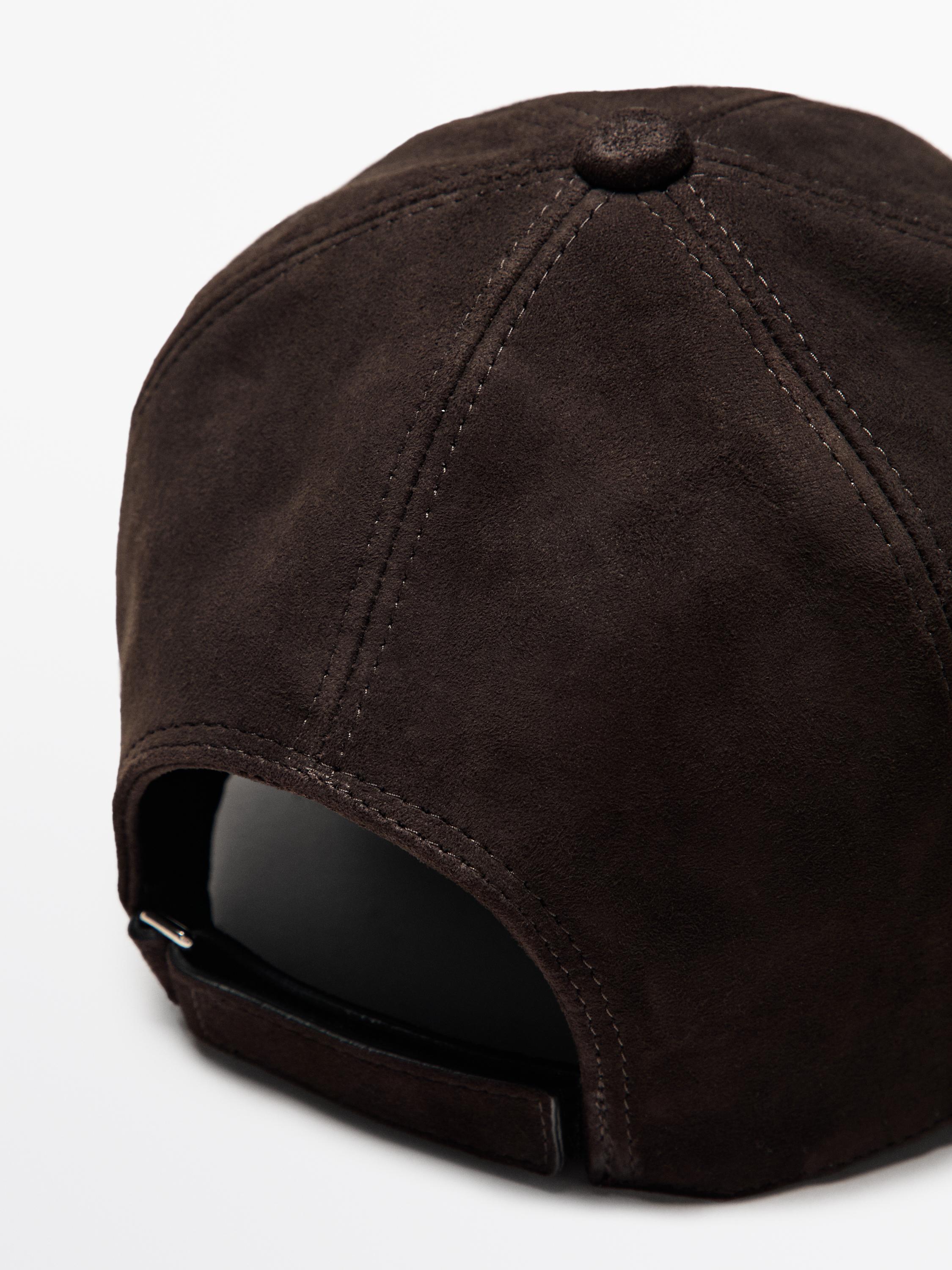 Caps i semsket skinn