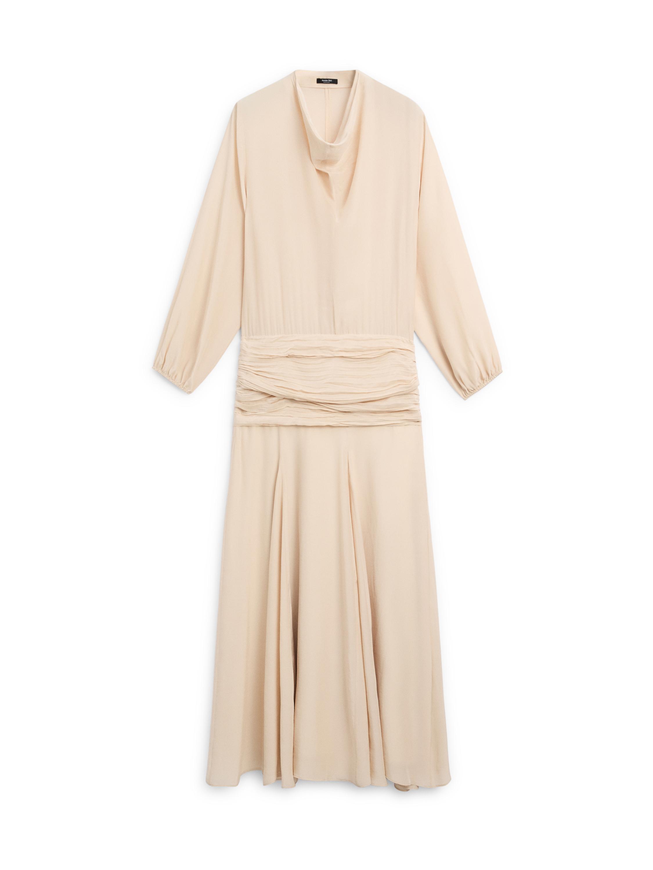 Fırfır detaylı dökümlü uzun elbise