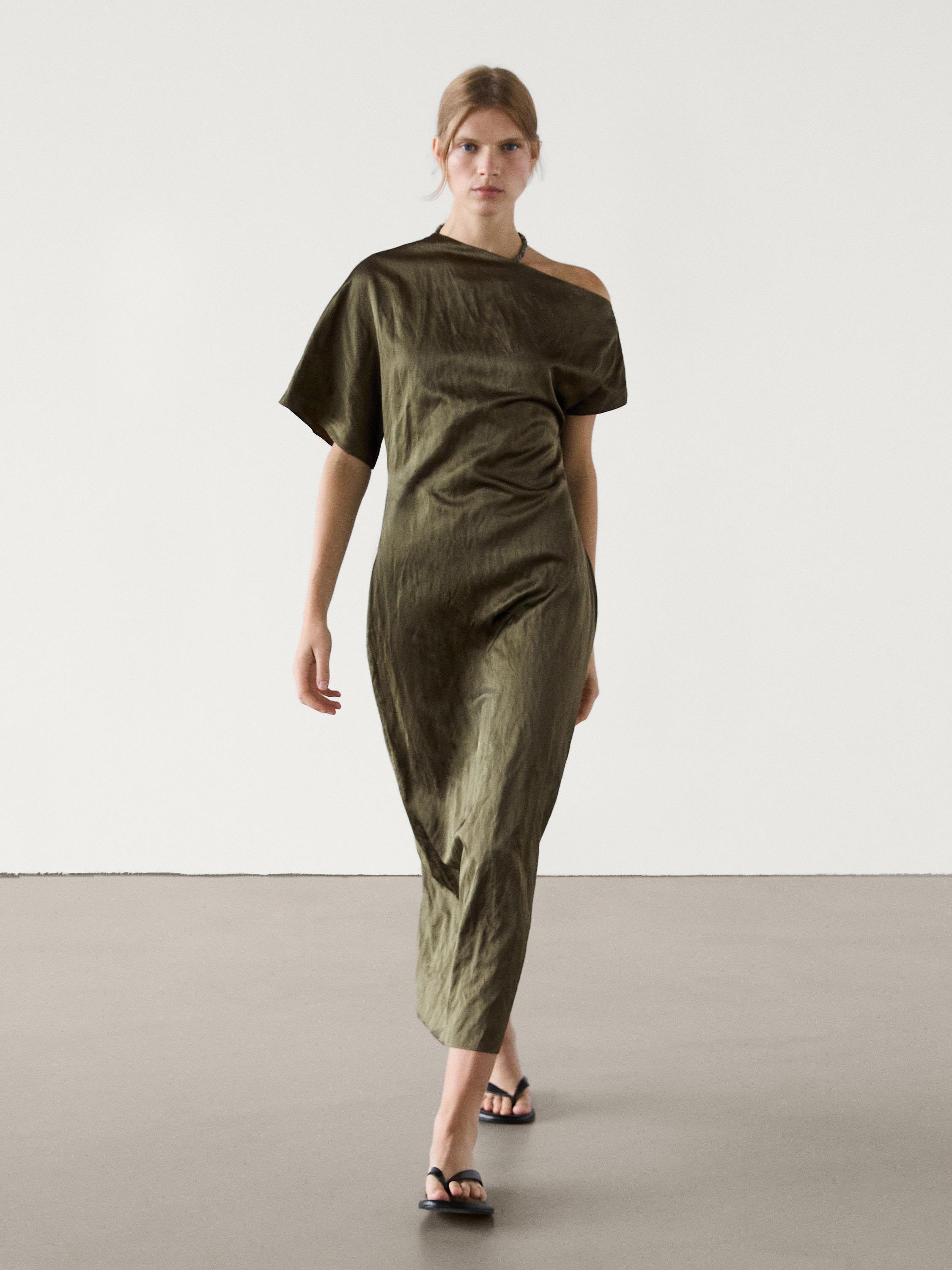 Robe midi nuisette avec détail à l’épaule