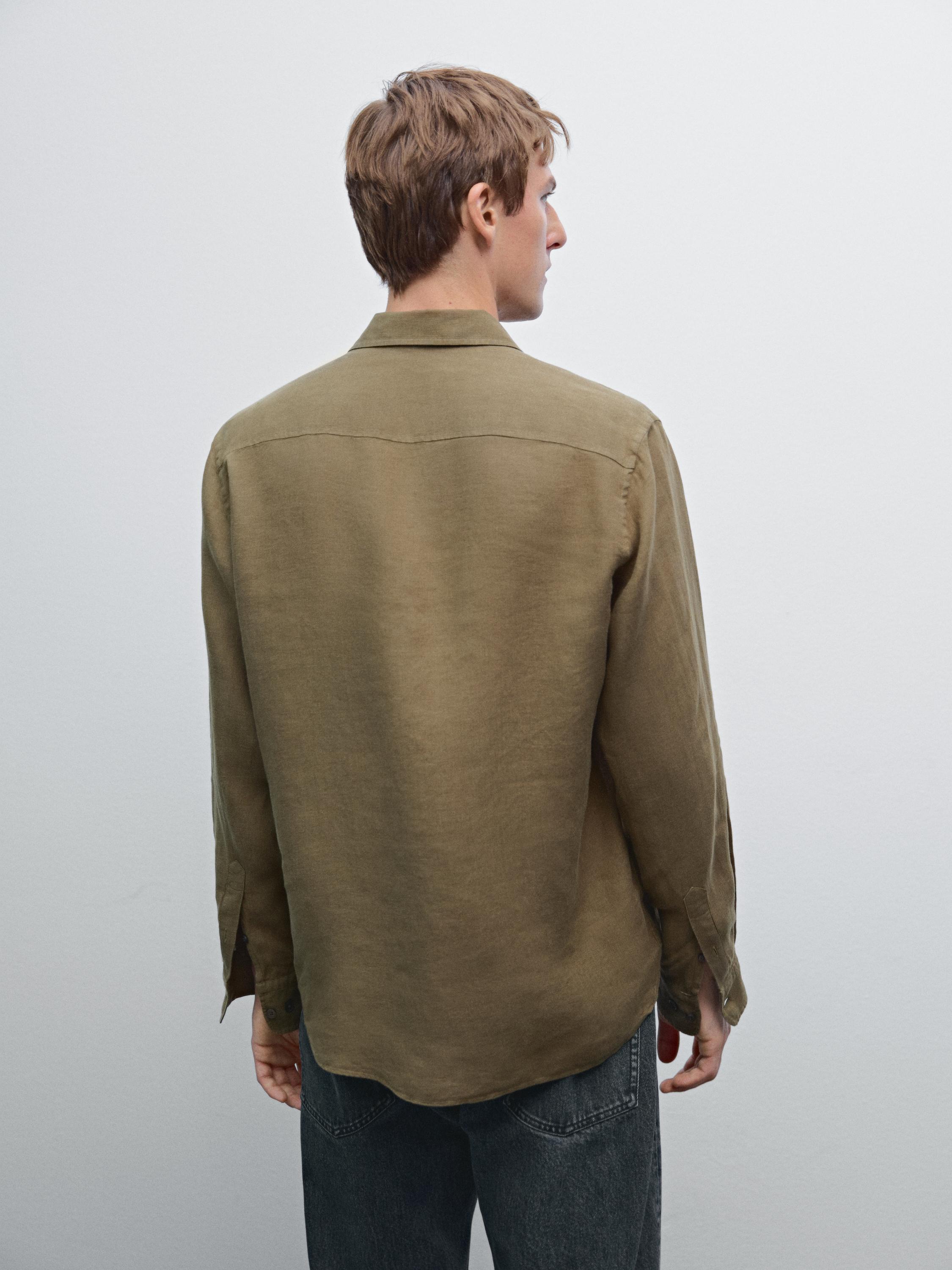 Regular fit shirt with pocket detail