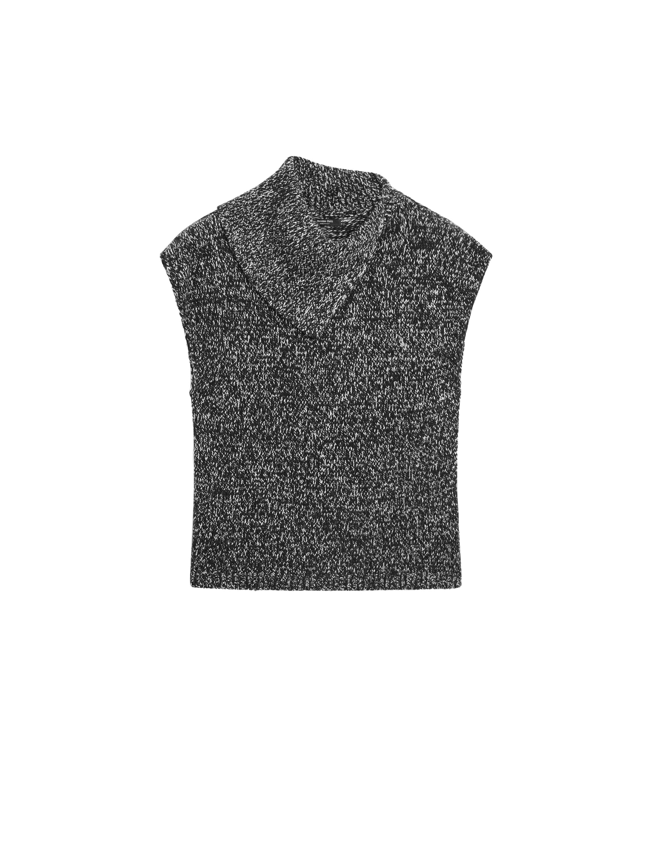 Yaka detaylı muline triko yelek