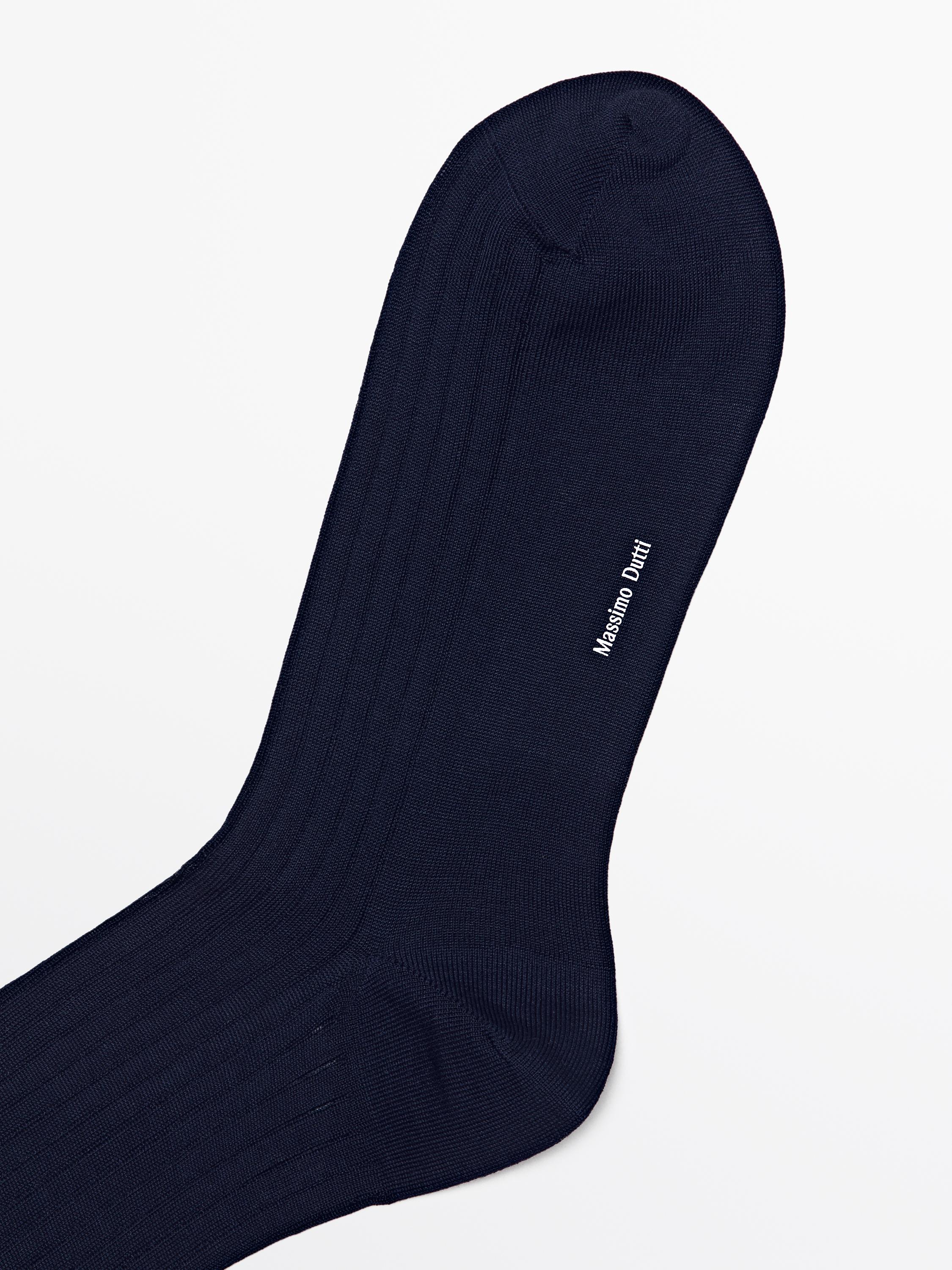 Ribbed smart socks