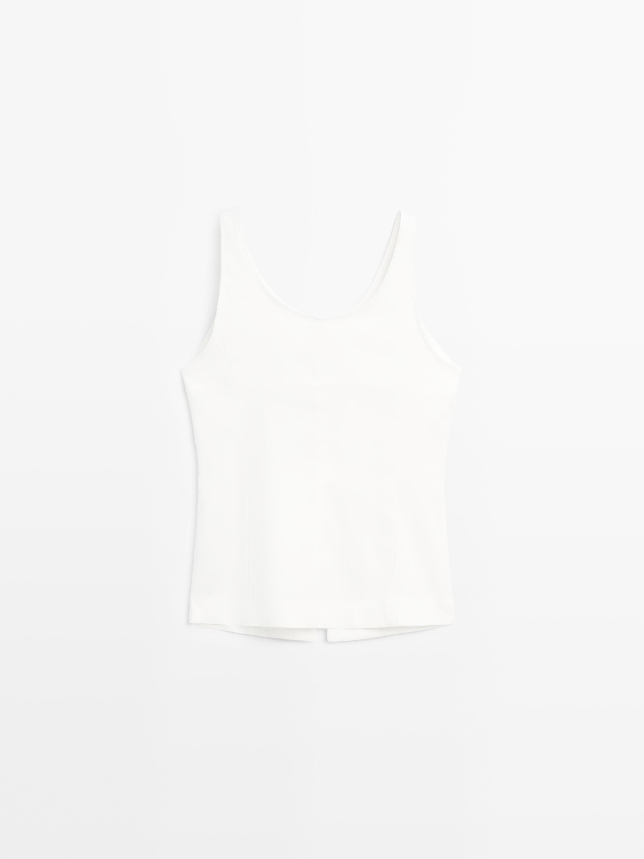 Linen blend top with buttons