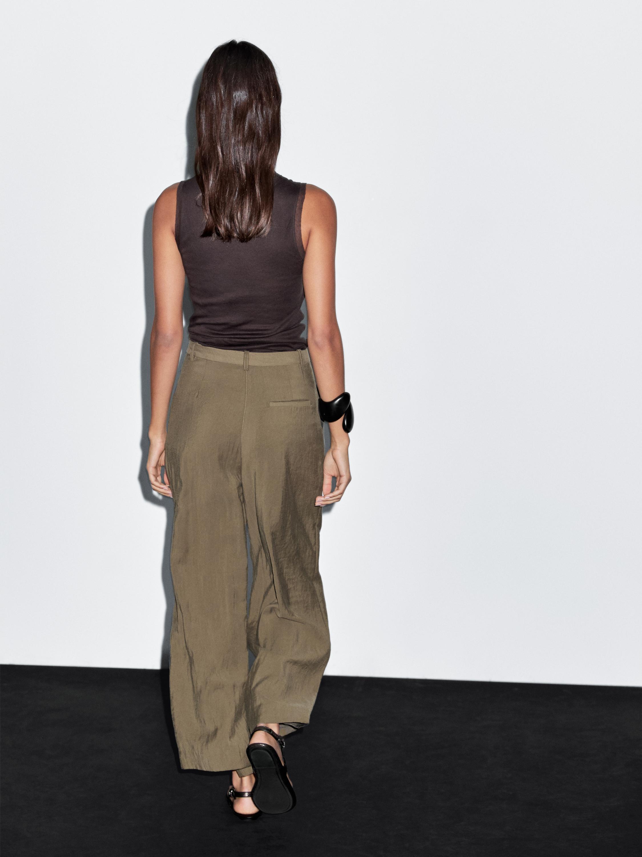 Pantalón wide leg cropped pinzas