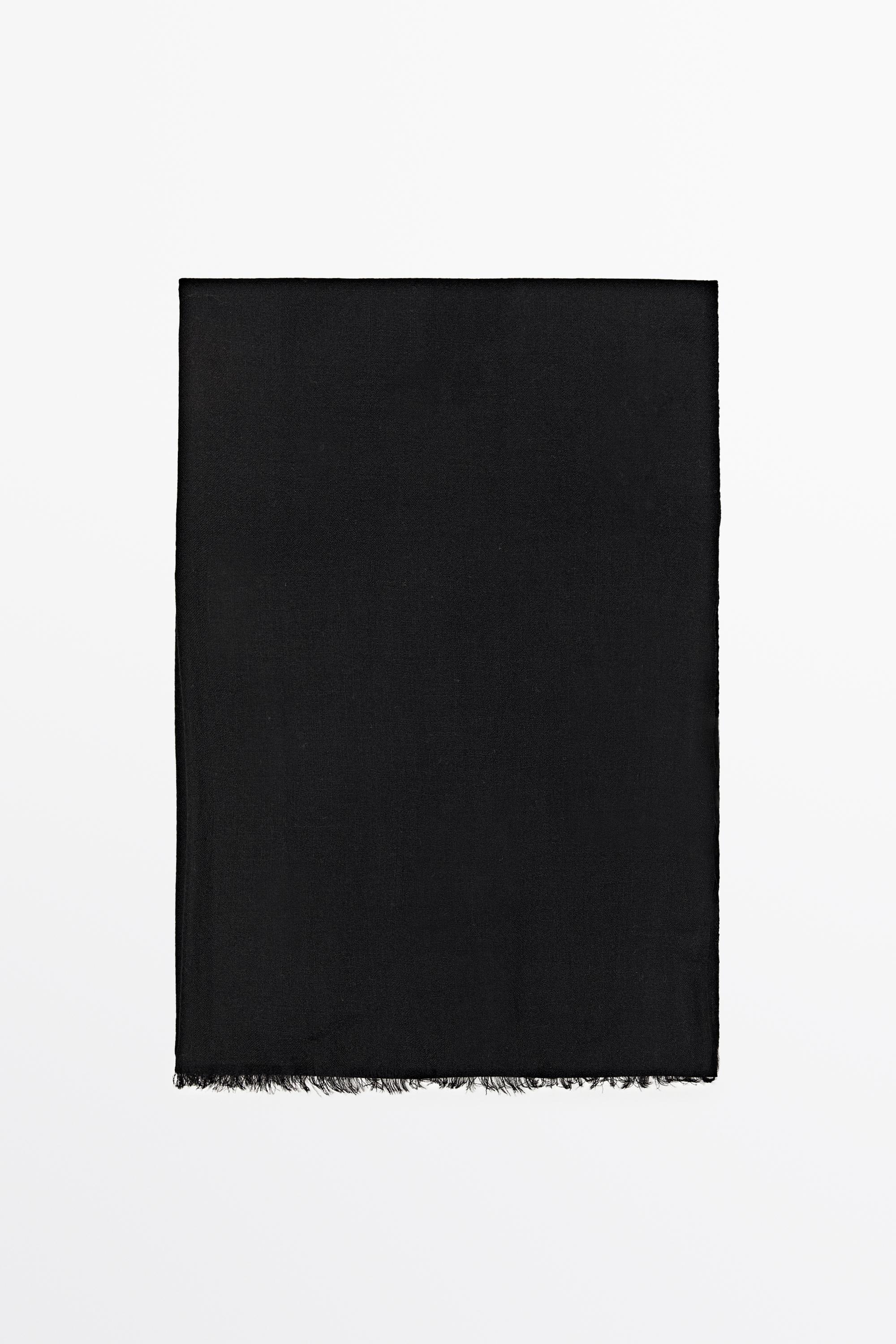 Lightweight 100% wool scarf