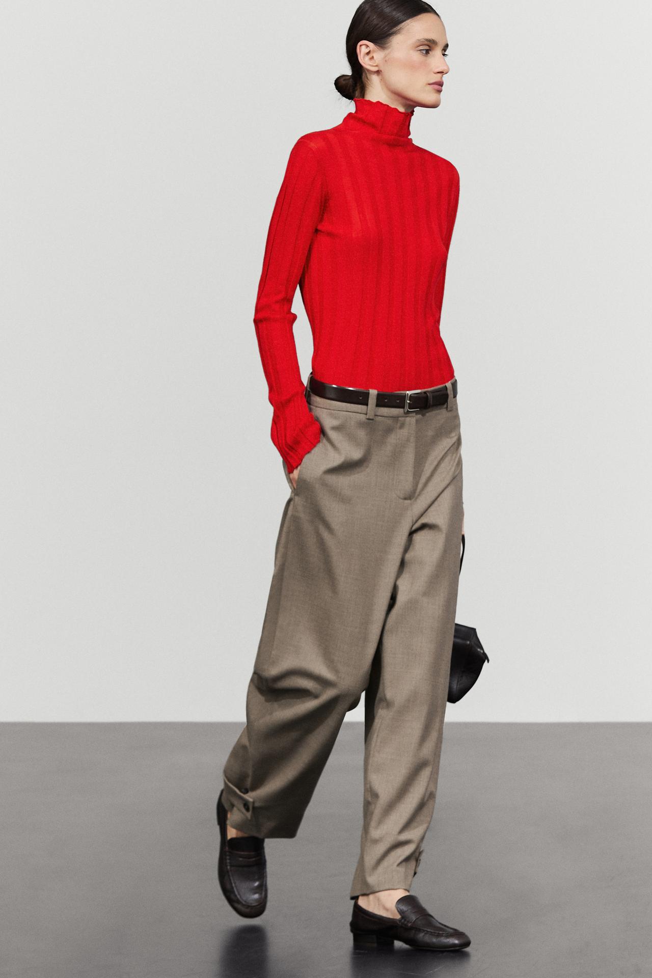 Ribbed high neck knit sweater — RED