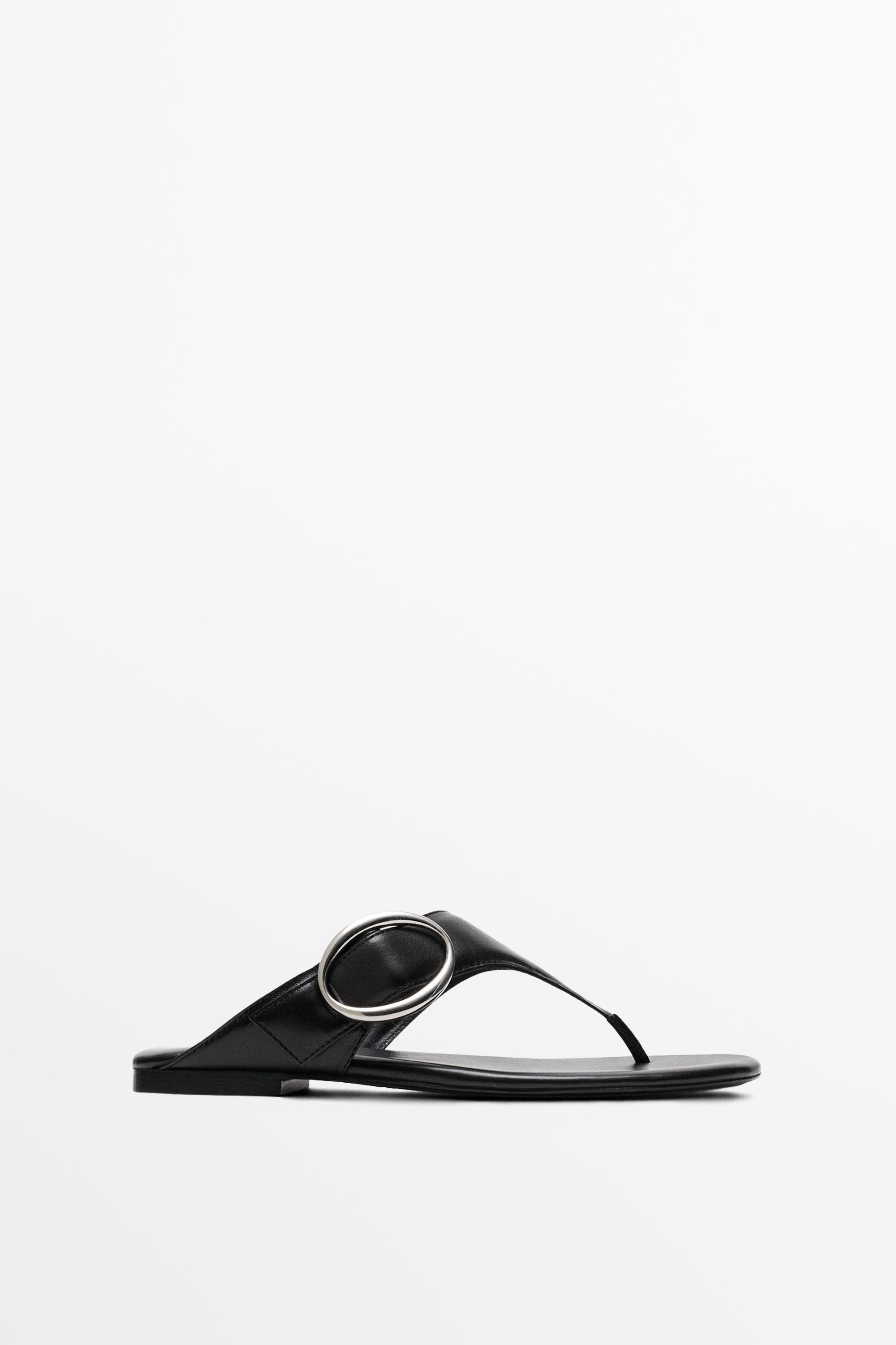Leather sandals with metal ring — BLACK