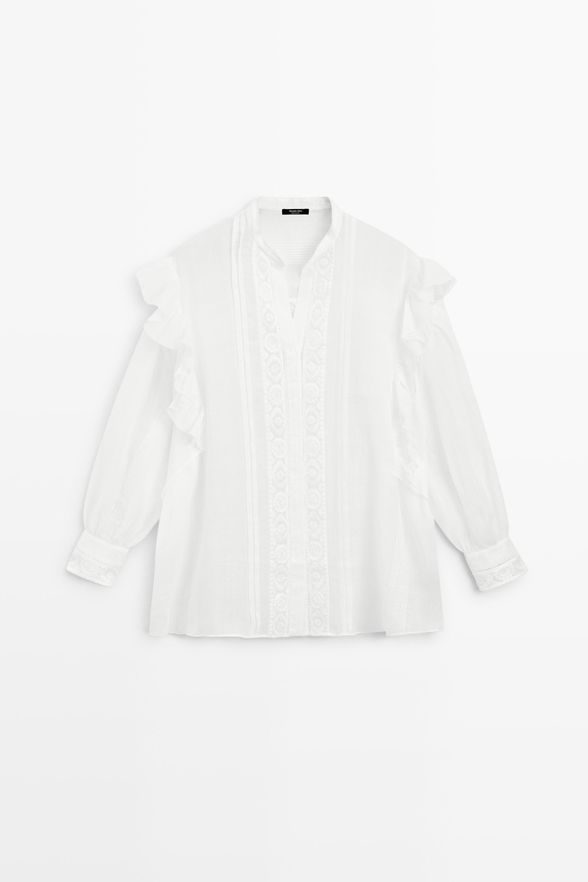 Blusa cuello mao detalle bordados y volantes