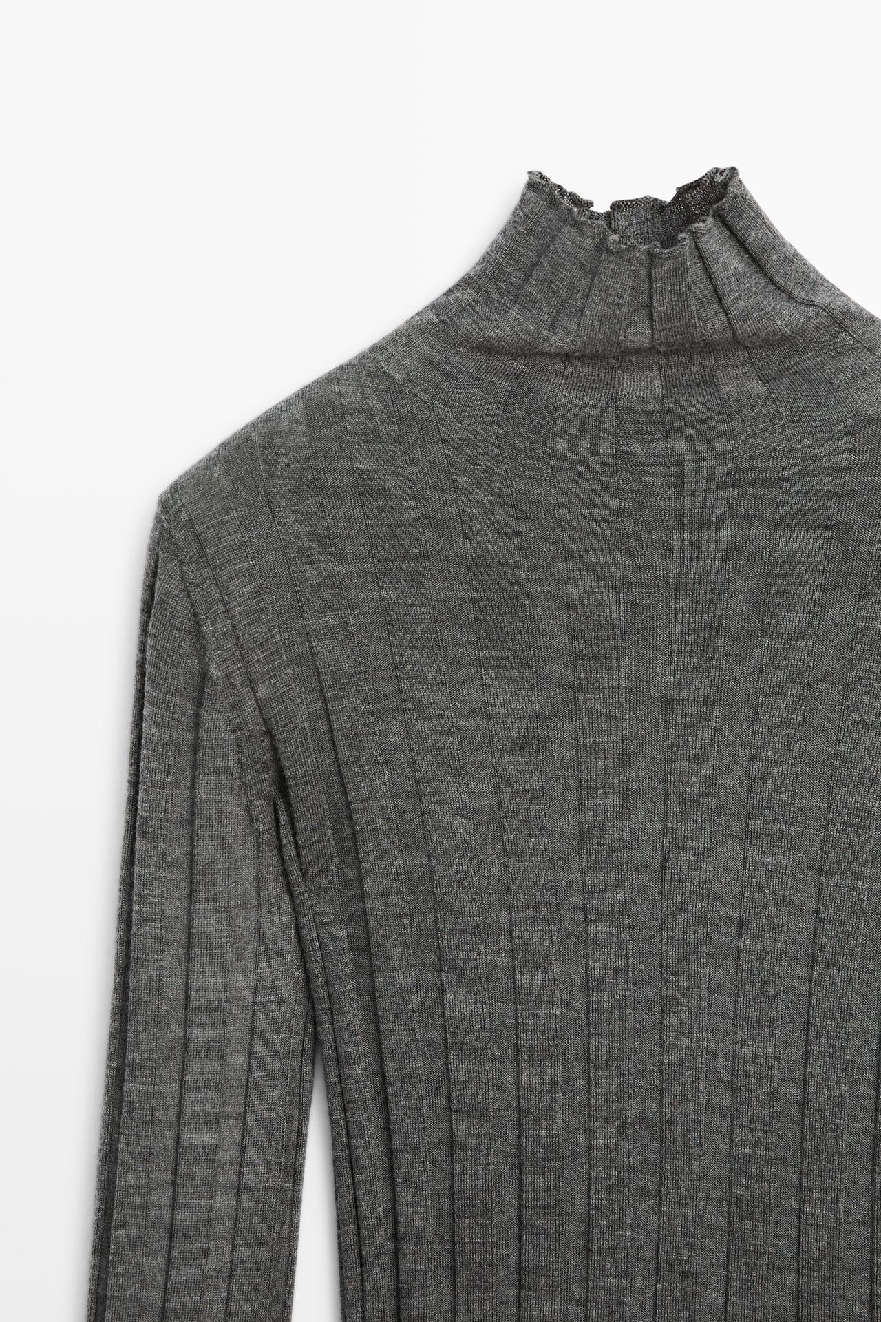 Ribbed high neck knit sweater — MEDIUM GREY