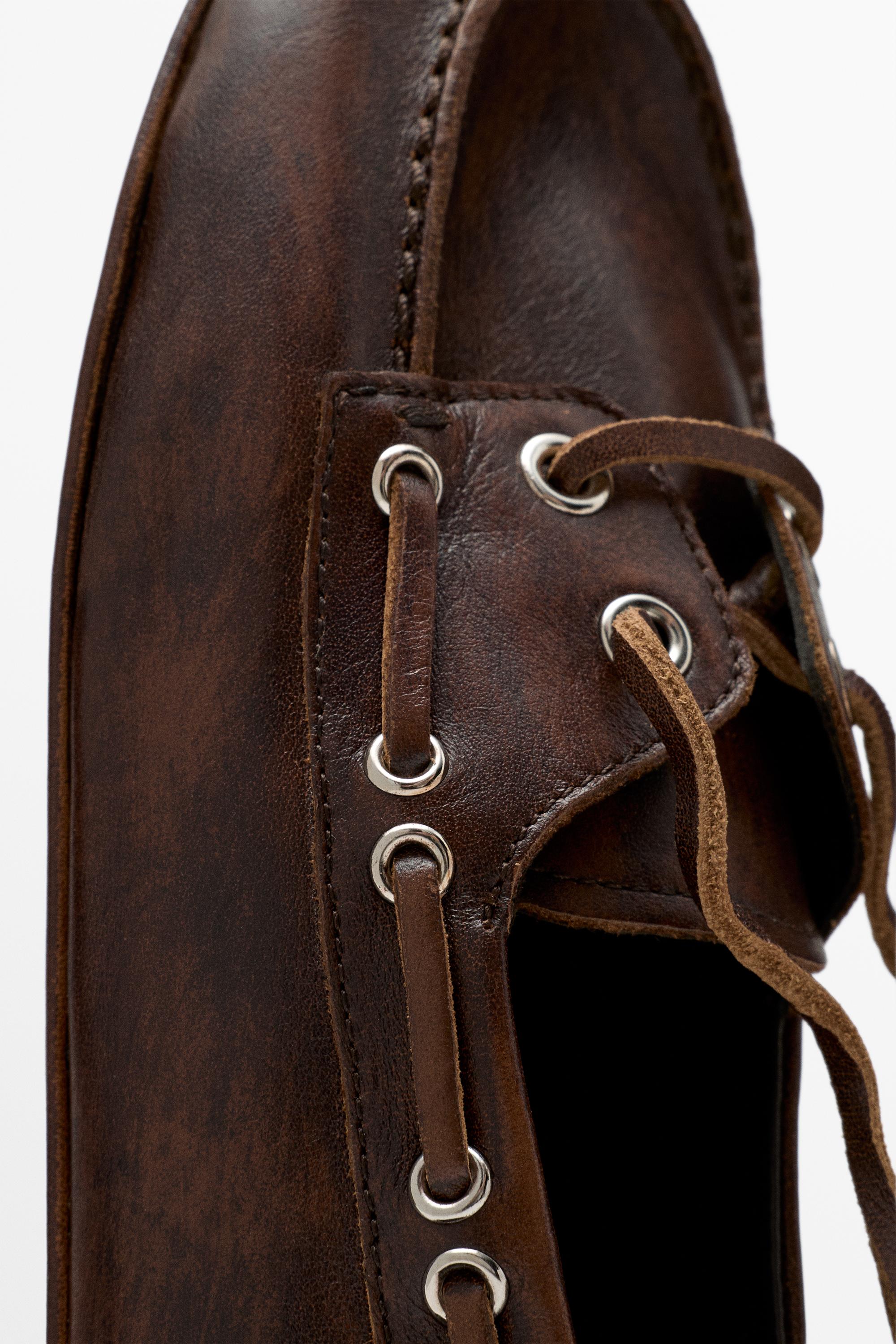 Leather lace-up boat shoe — BROWN