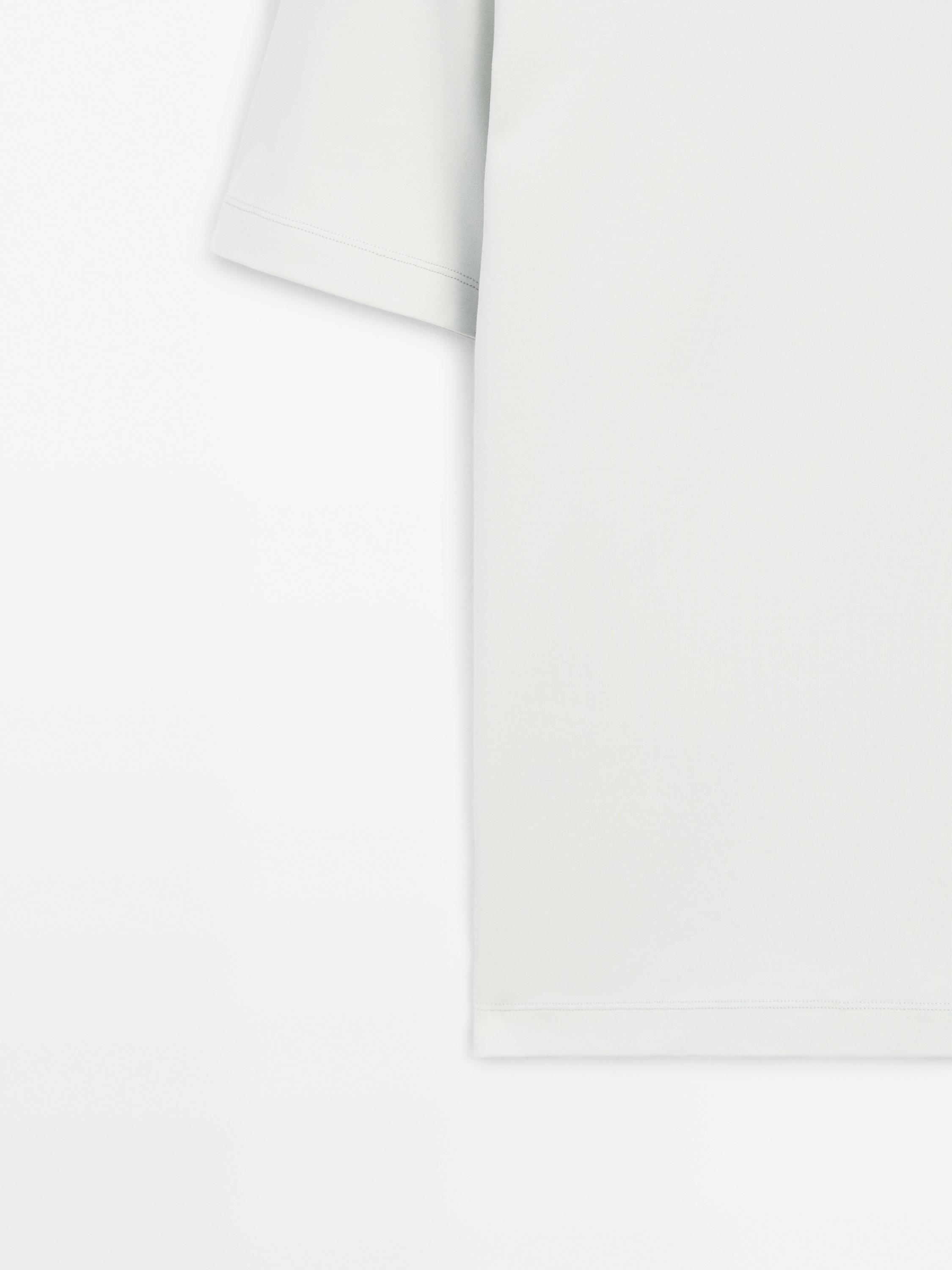 100% cotton medium weight T-shirt