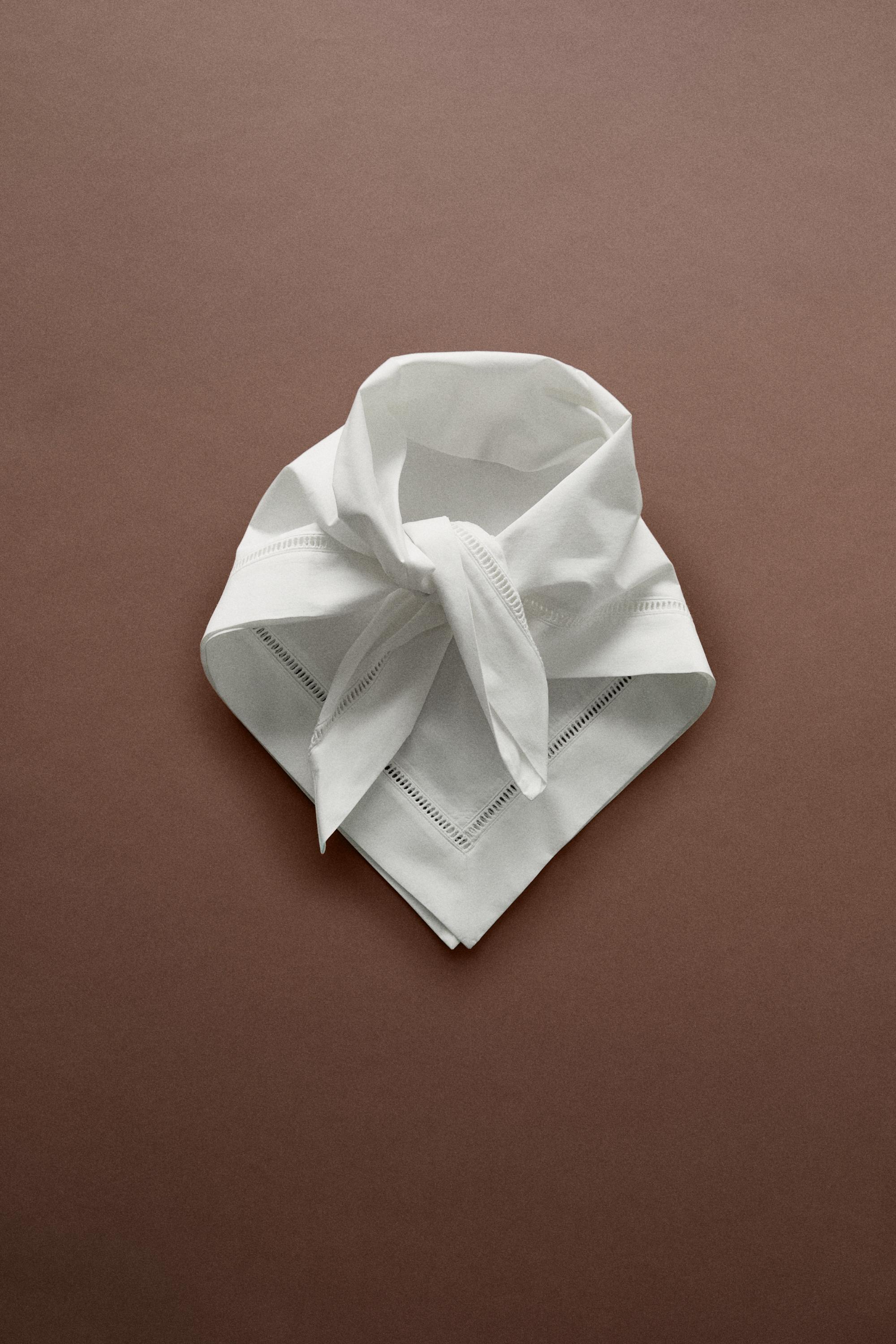 100% Cotton Bandana - STUDIO — Off white