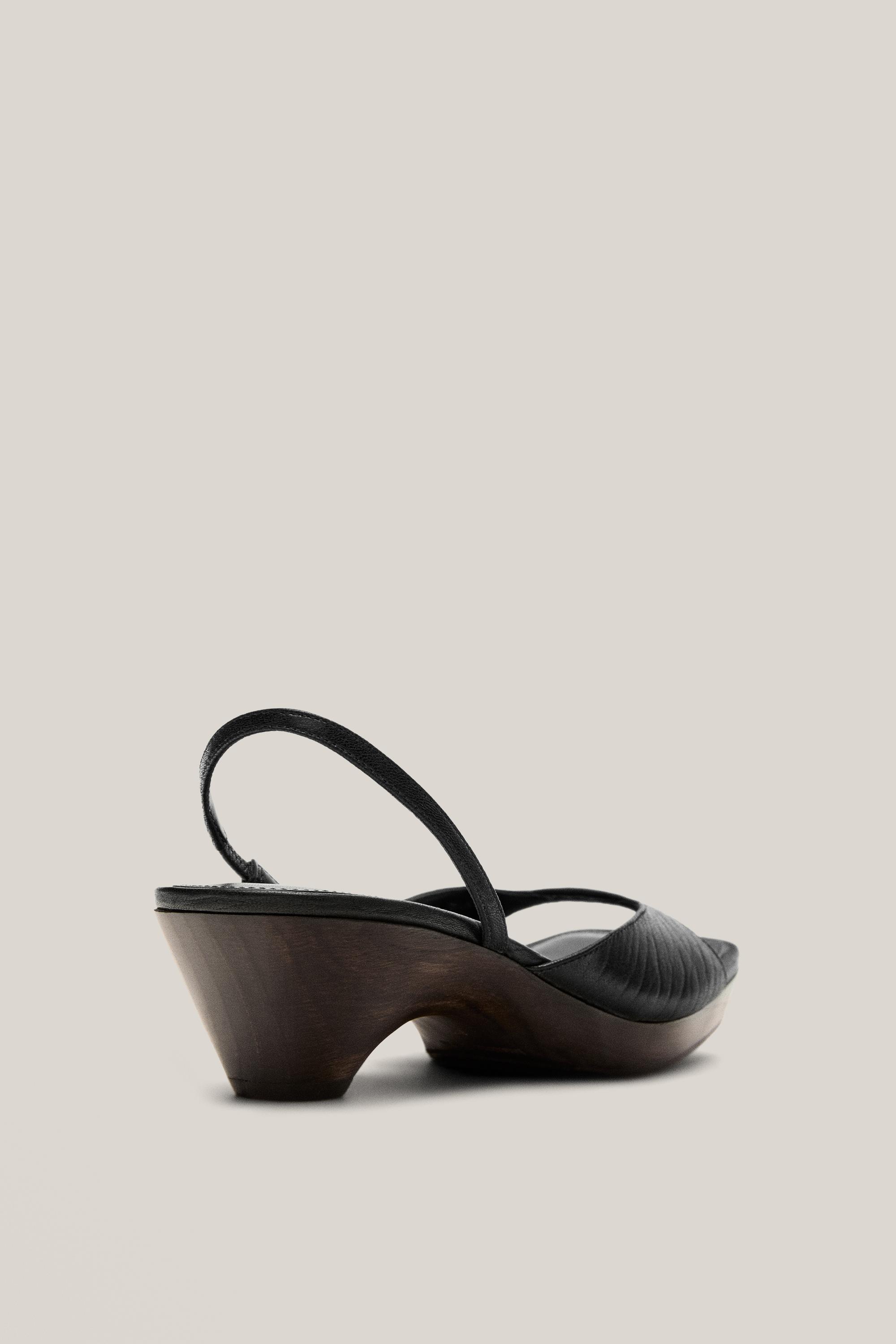 Wood heel sandal - Limited edition — BLACK