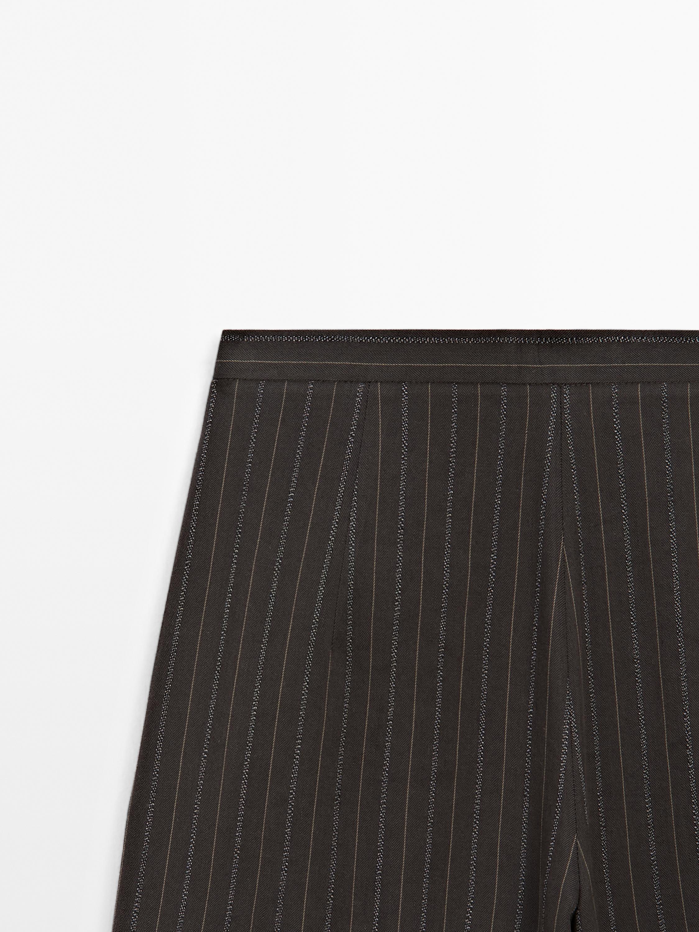 Wide-leg trousers with triple dart detail