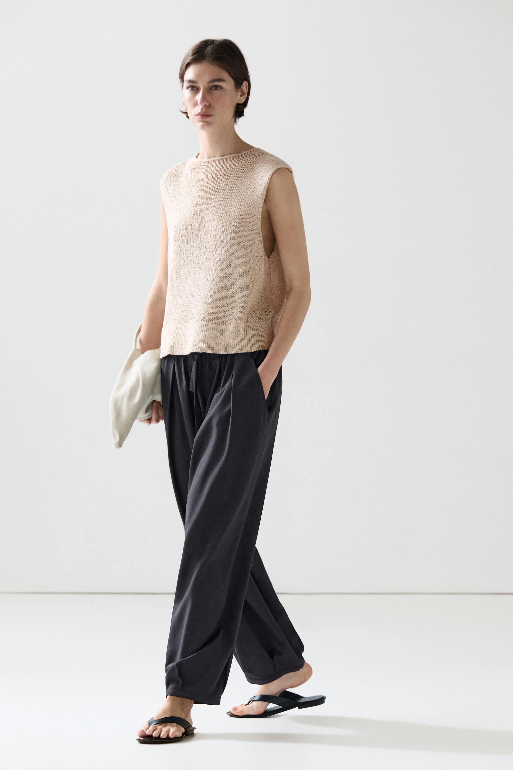 Voluminous wide-leg pleated trousers — NAVY BLUE
