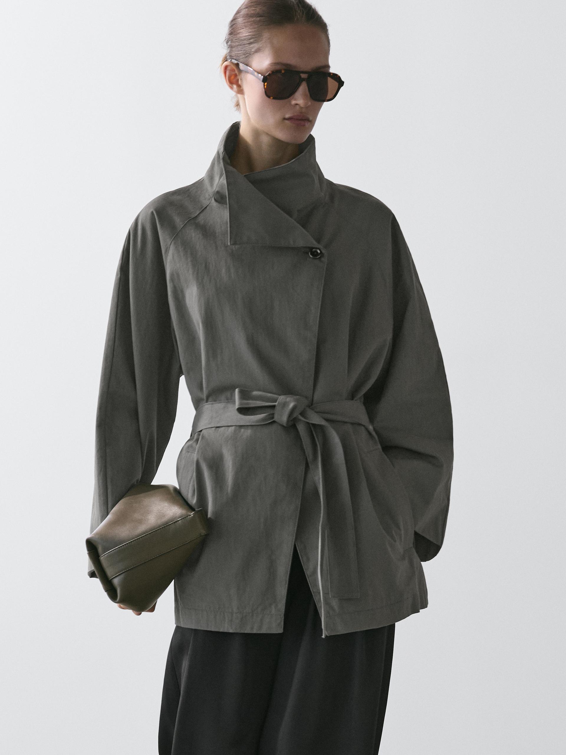 棉質混紡短款束帶風衣 · 中藍色 · Coats | Massimo Dutti