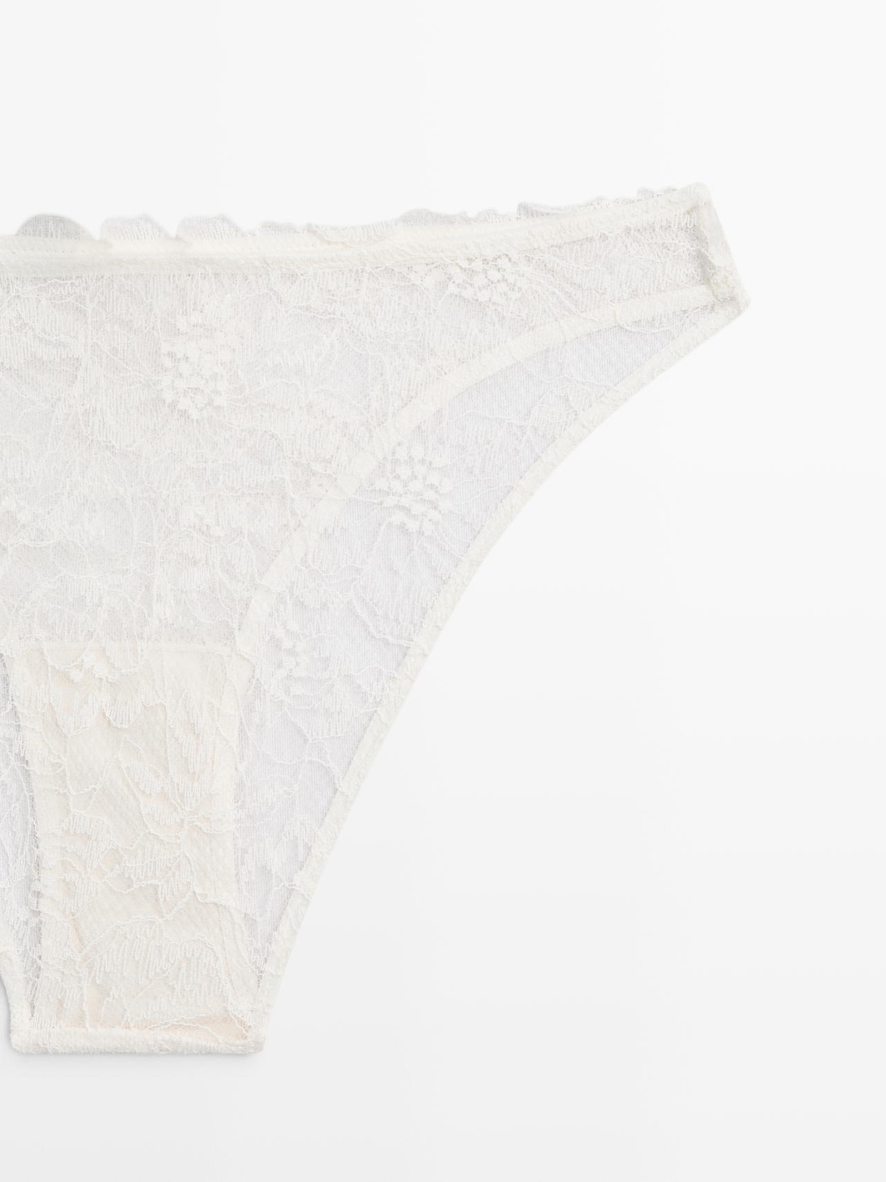 Scalloped lace briefs — CREAM