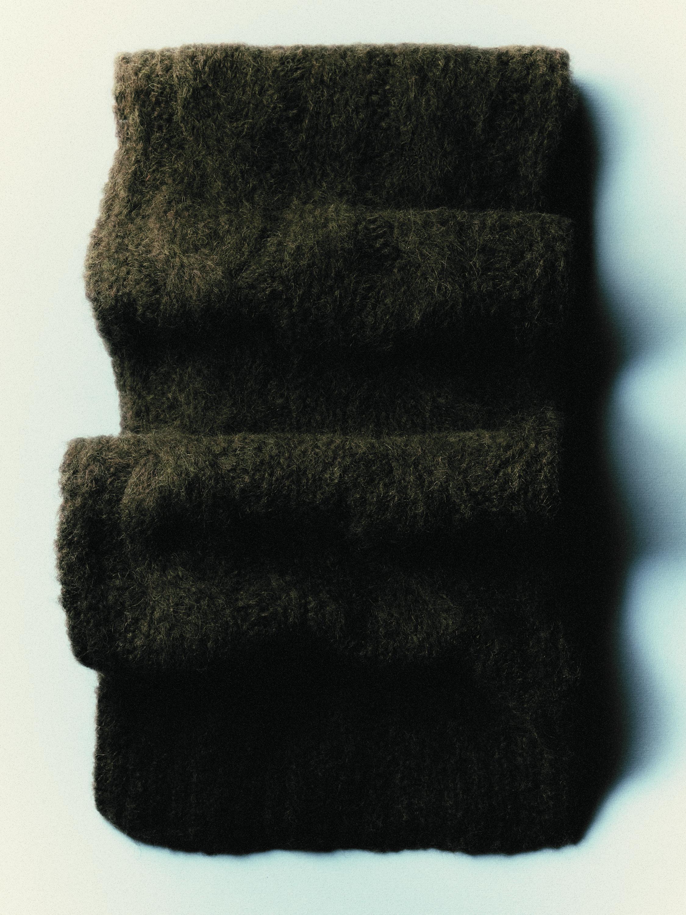 Šal od mešavine alpake sa pletenicama