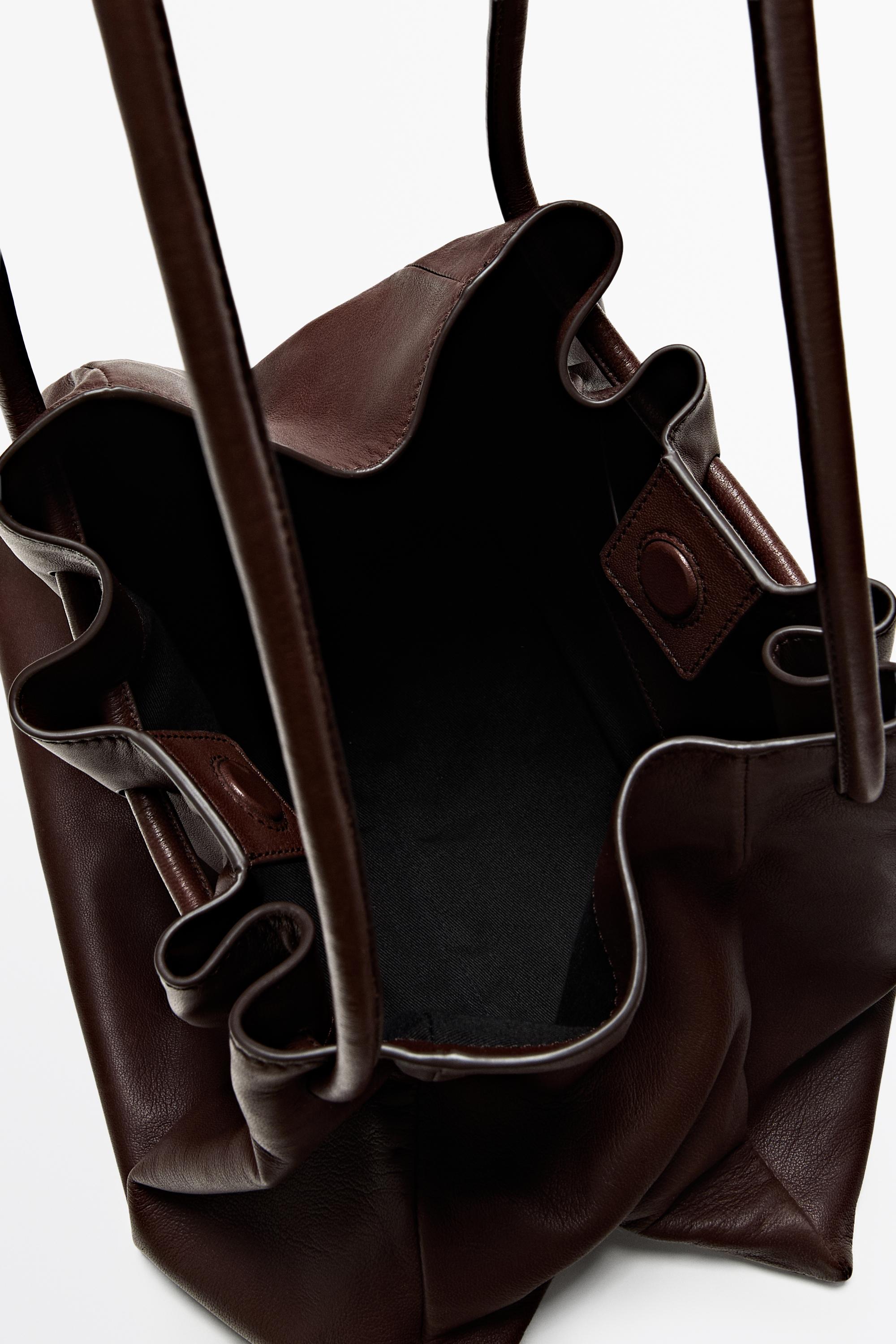 Nappa leather ruffled bag — BROWN