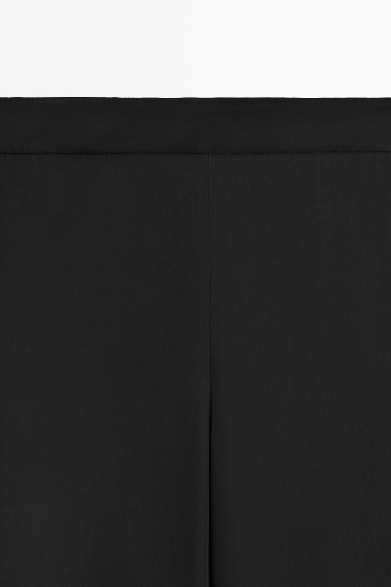 Straight-leg flowing pants — BLACK