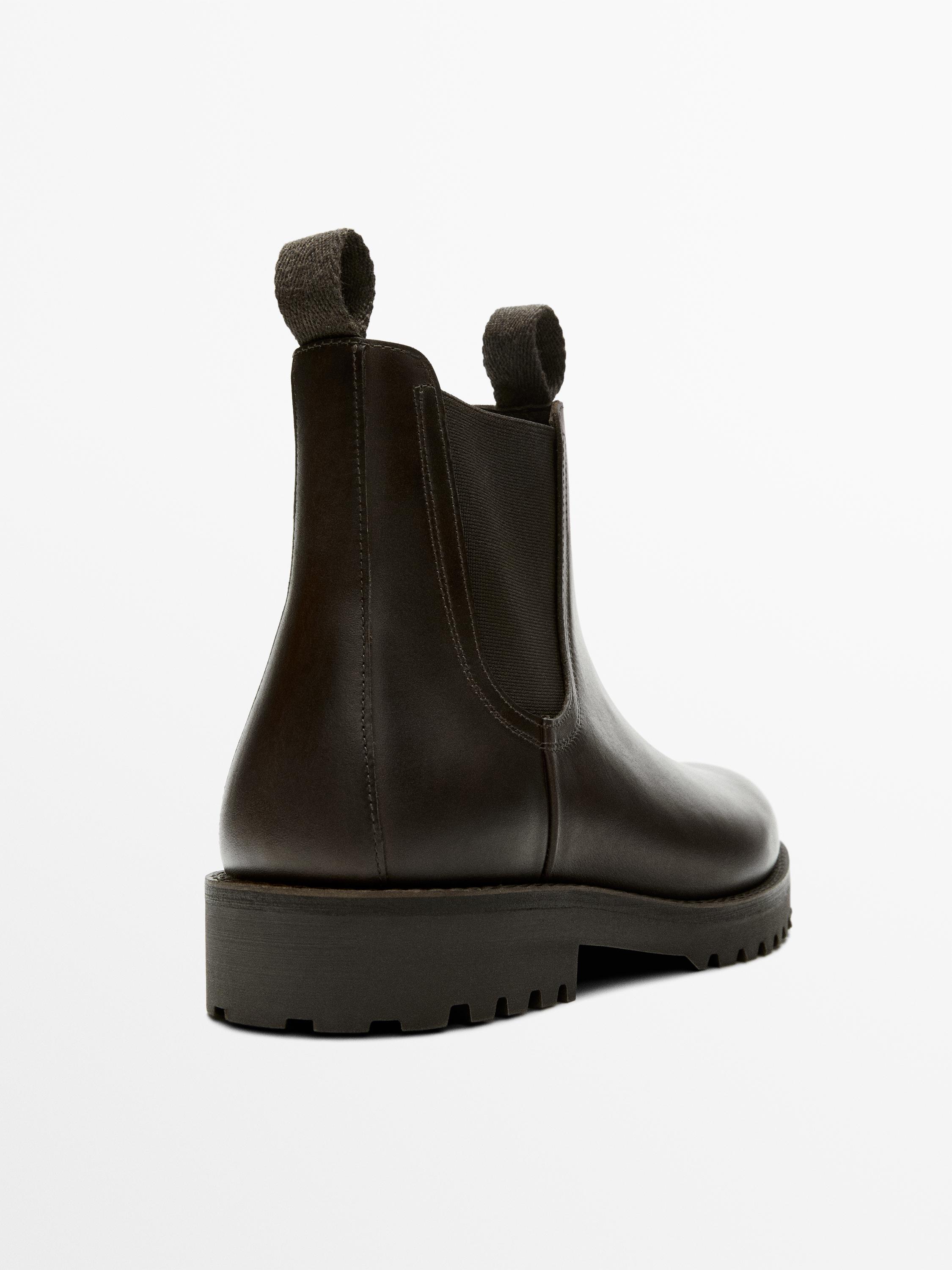 Leather Chelsea boots — BROWN