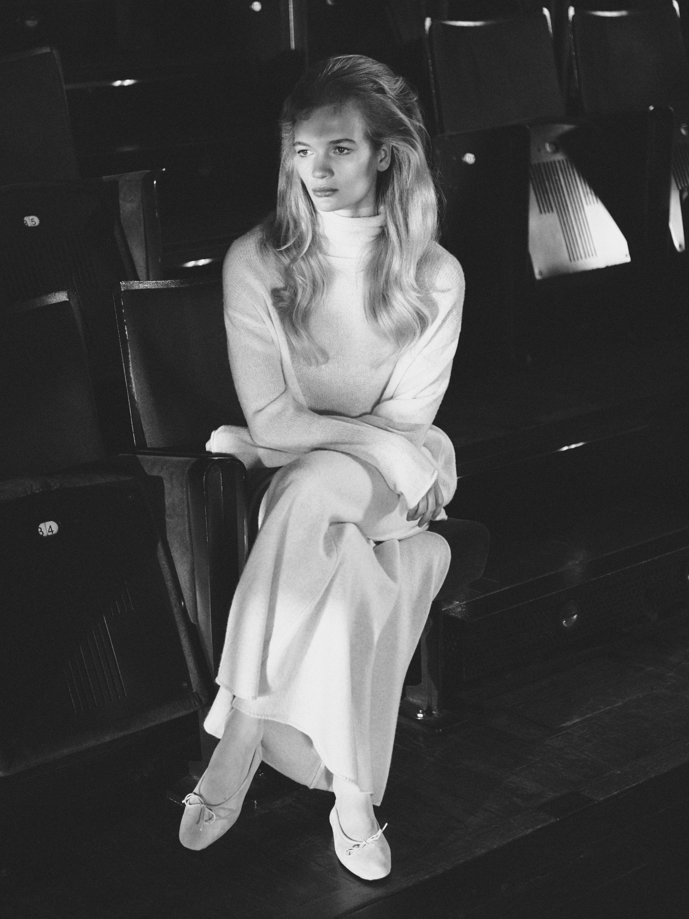 Knit dress with matching detail