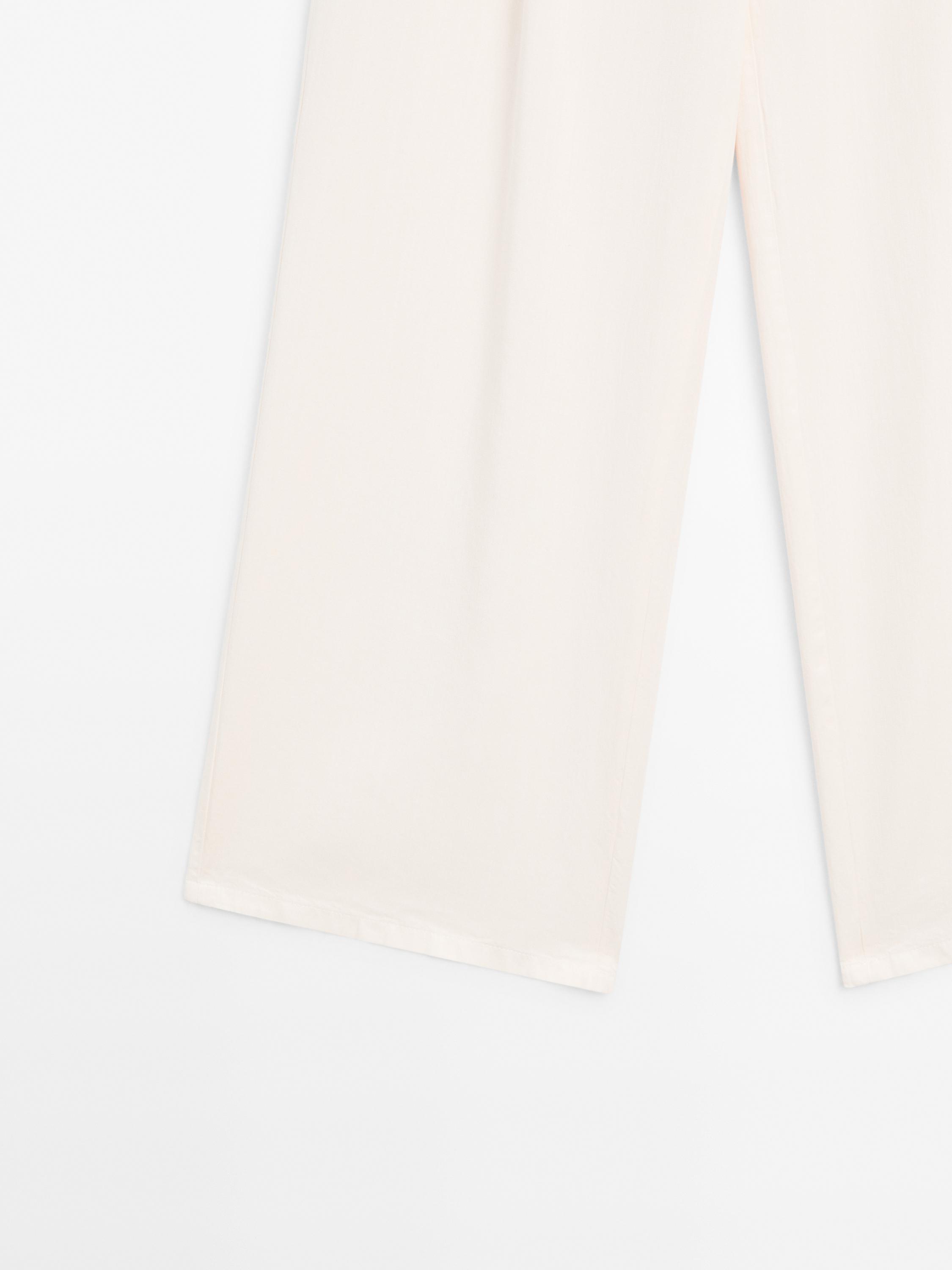 Wide-leg trousers with double dart