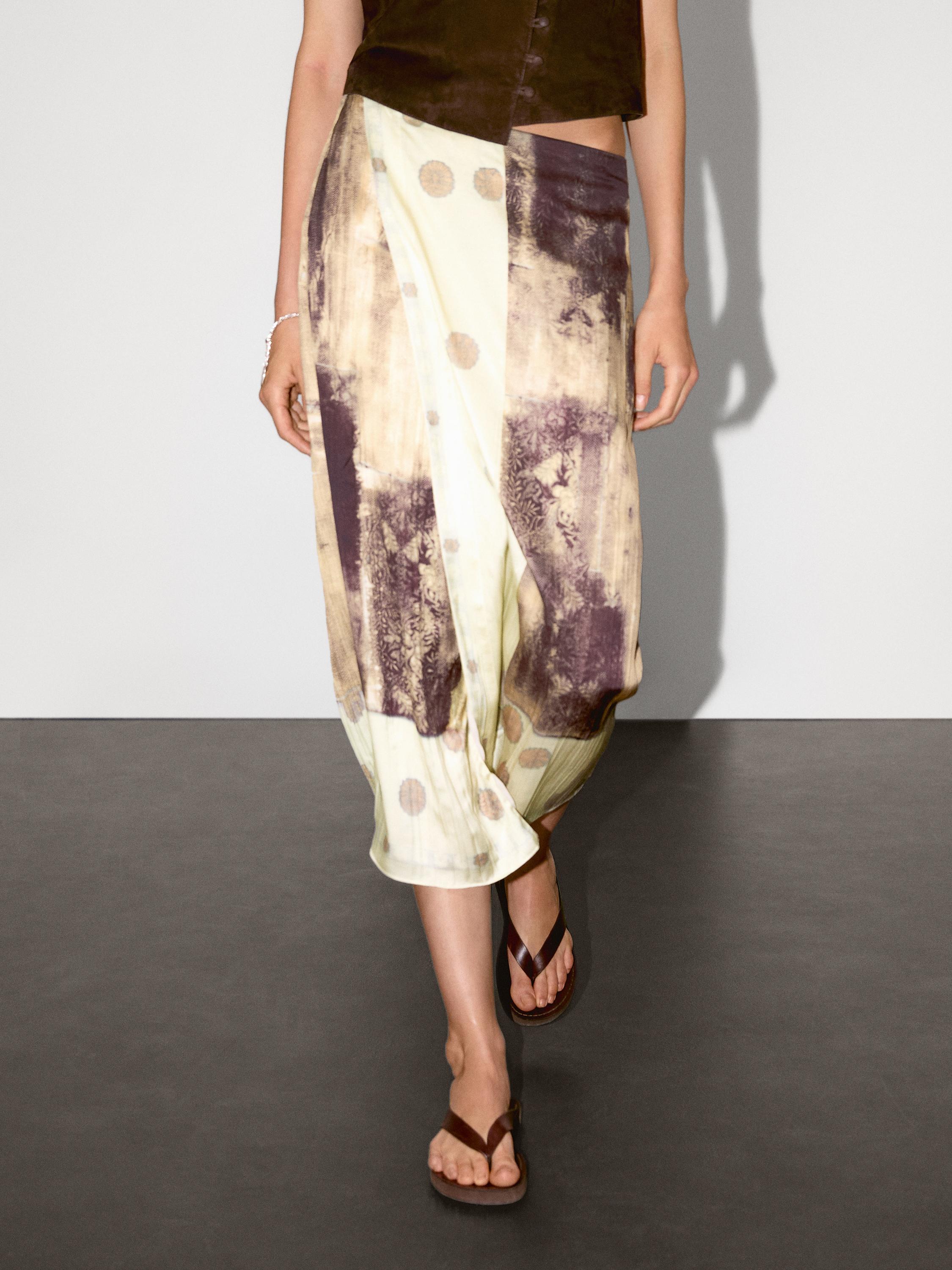 Printed satin midi skirt