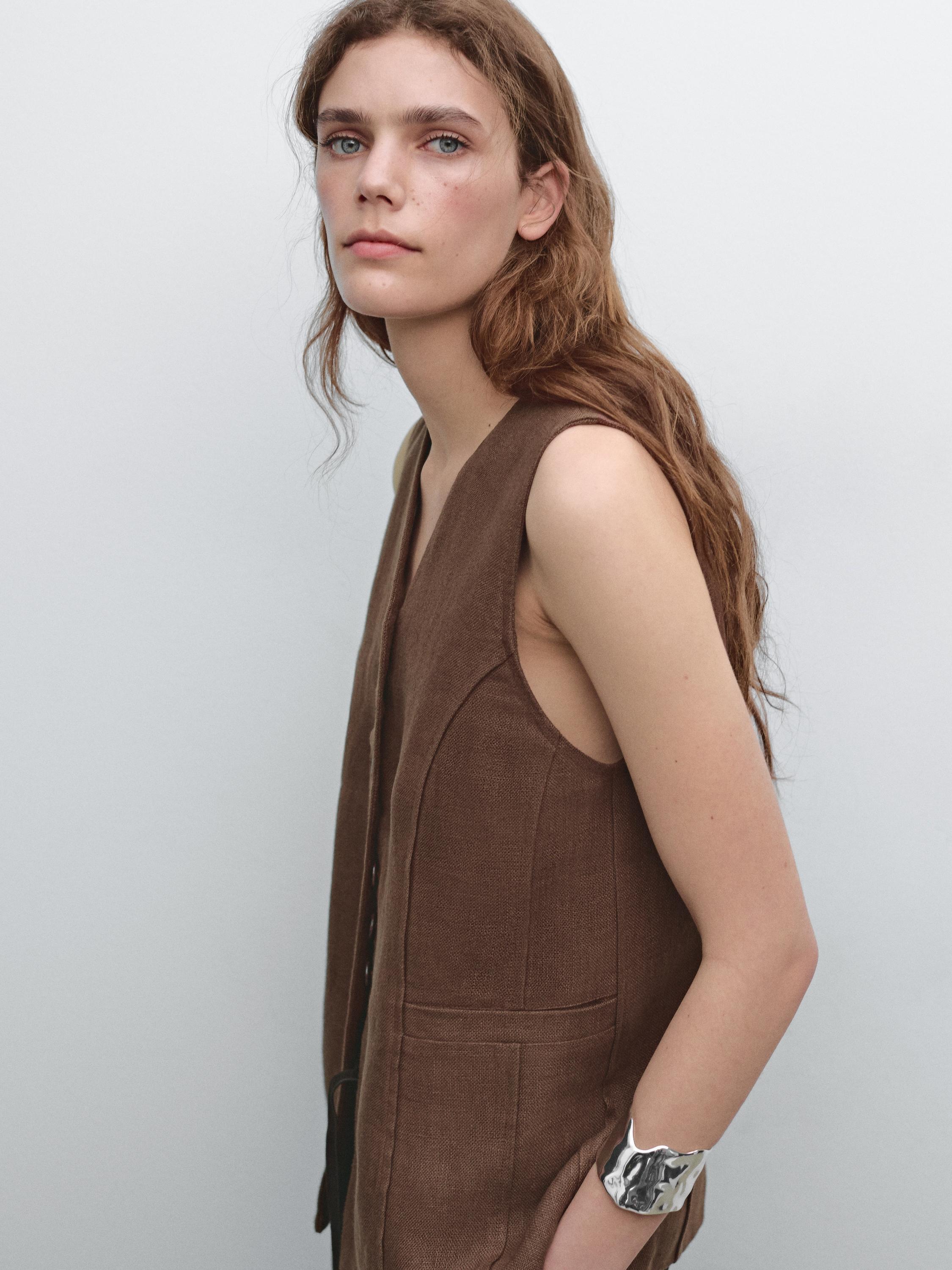 Long waistcoat with linen fabric detail
