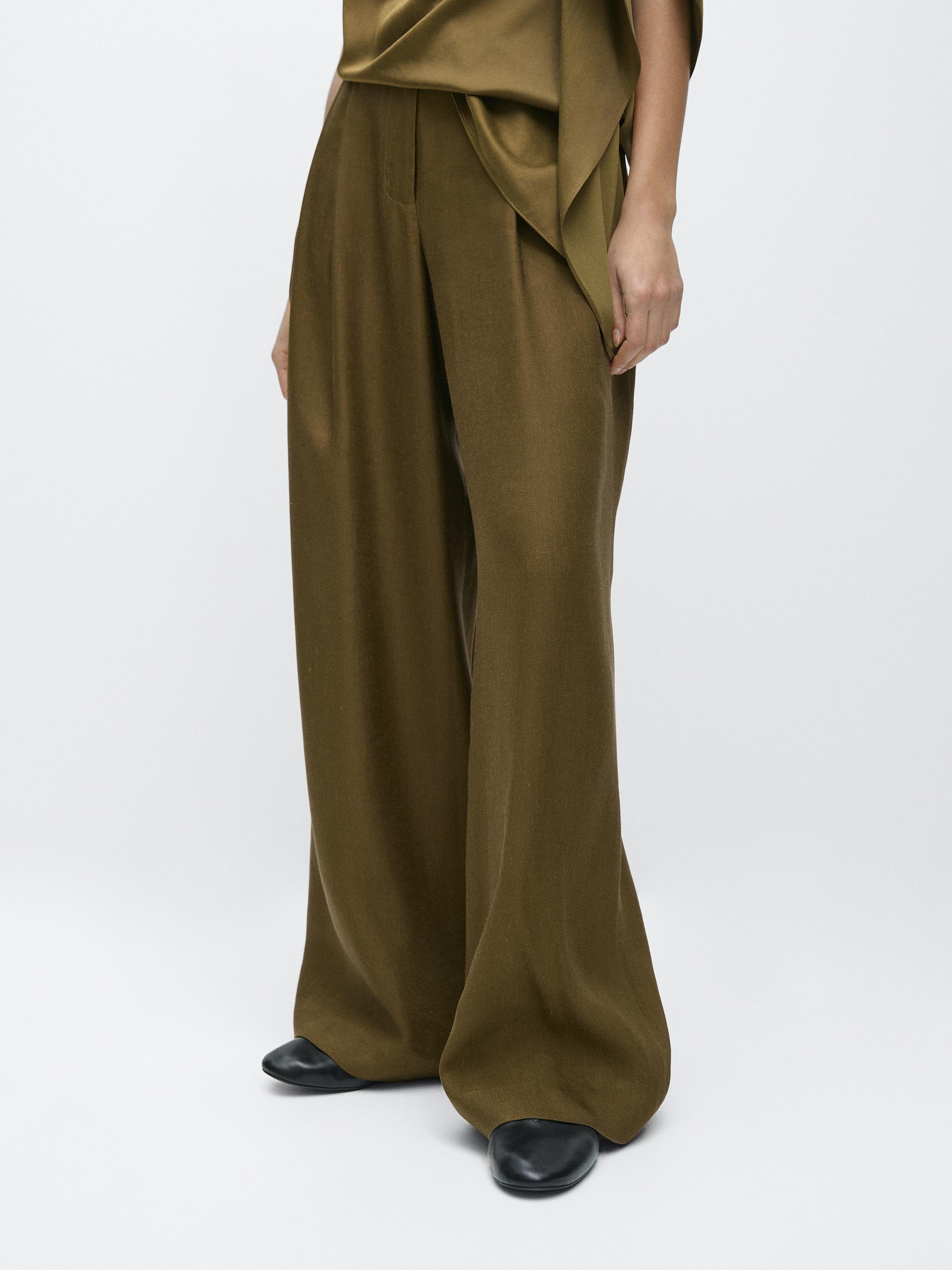 Flowing trousers with linen