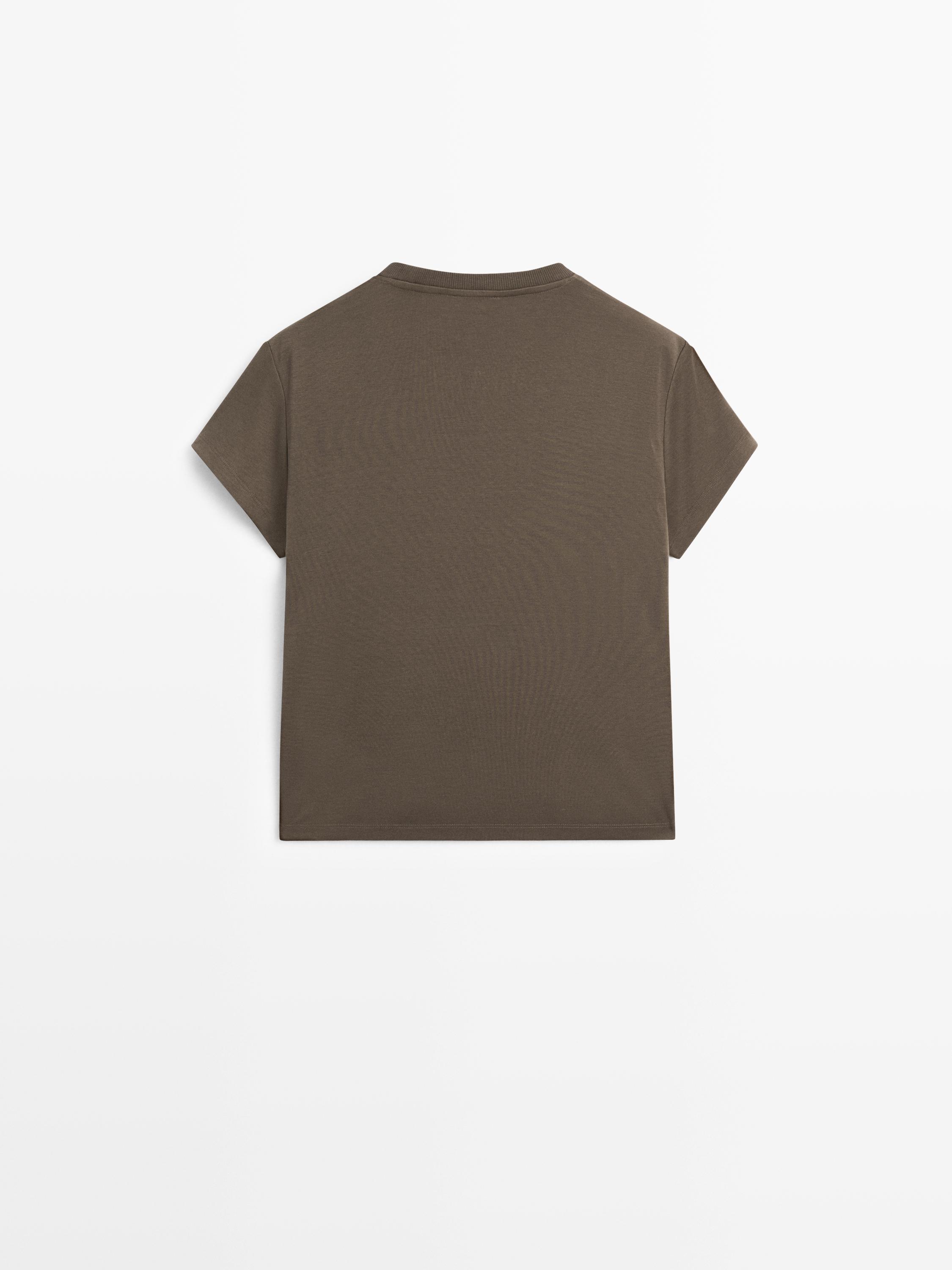 Cropped T-shirt with contrast ribbed trims