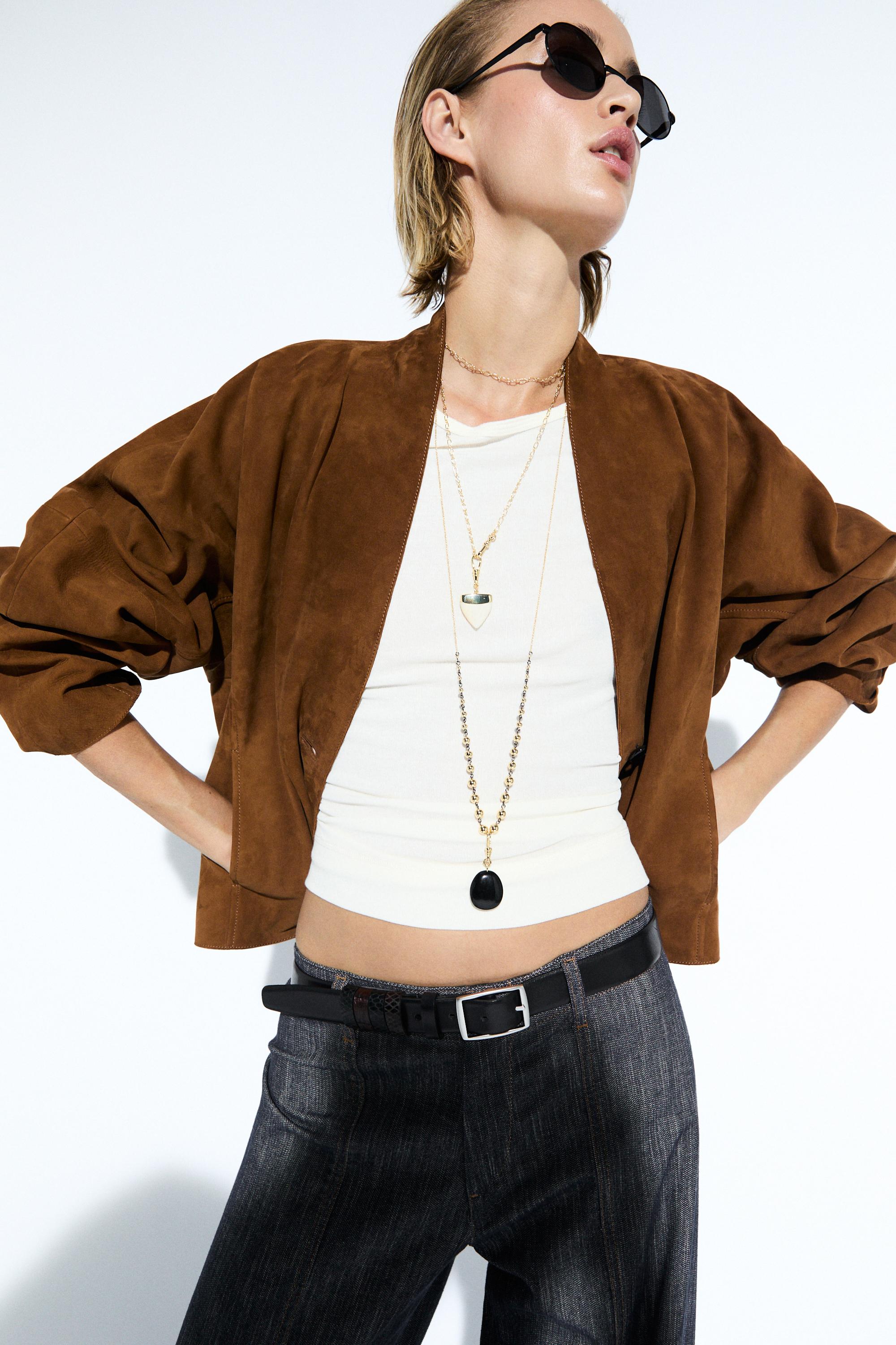 Suede V-neck balloon jacket — CAMEL