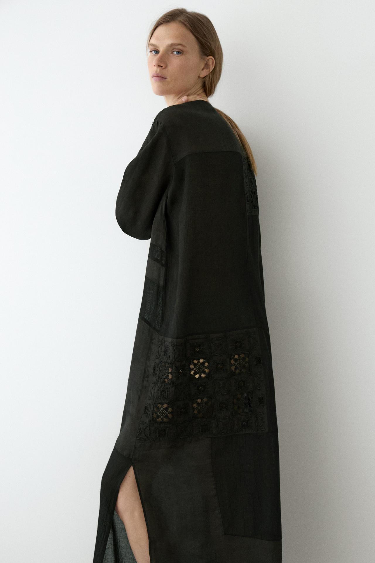 Flowing embroidered kaftan dress — BLACK
