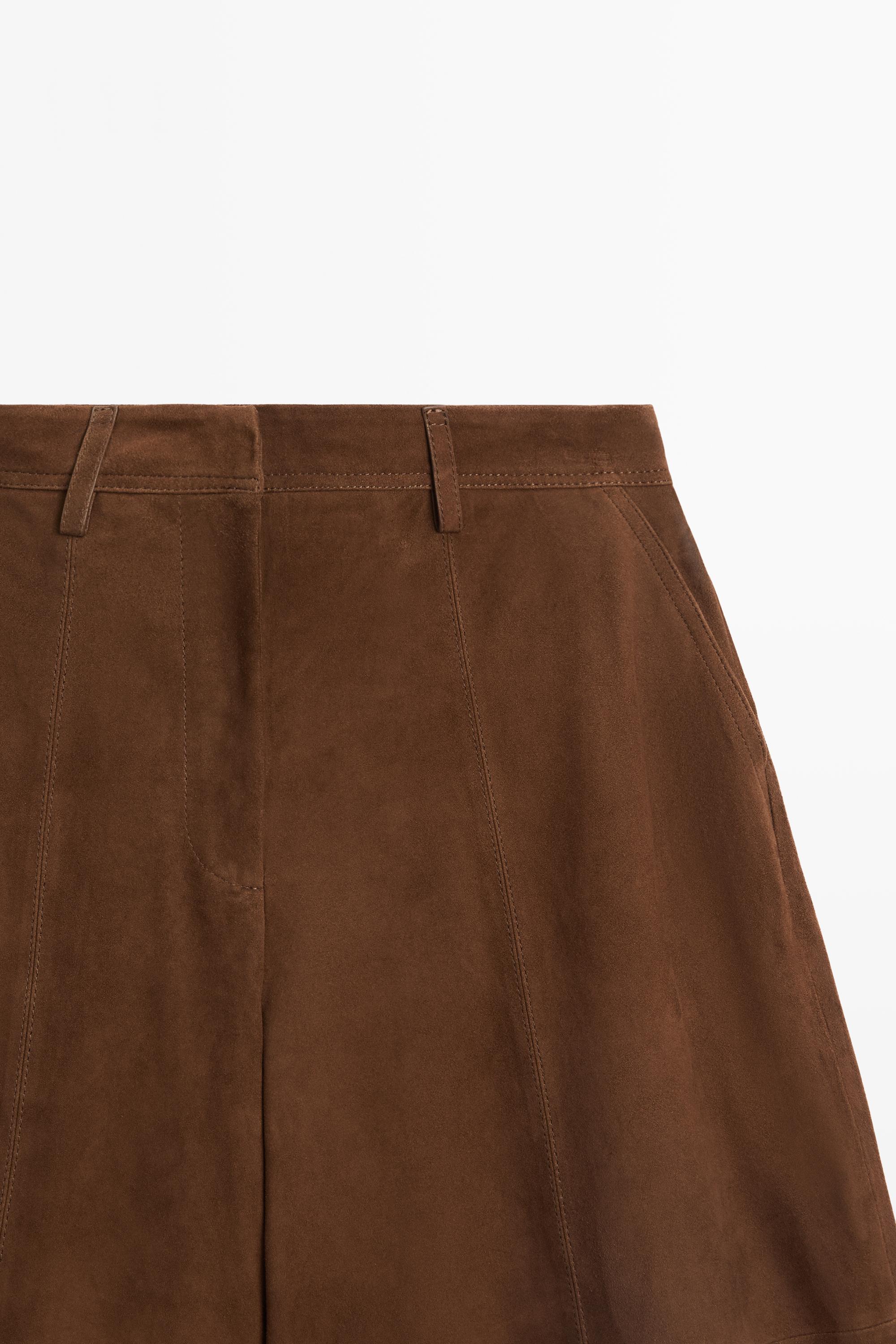 Long suede leather Bermuda shorts — BROWN