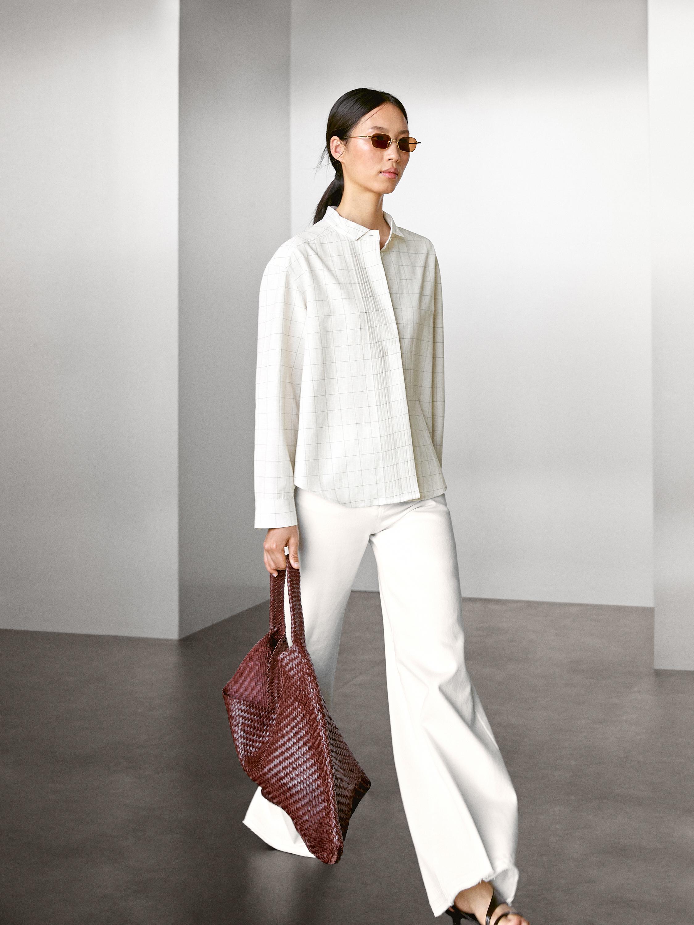 Camisa cuadros detalle jaretas