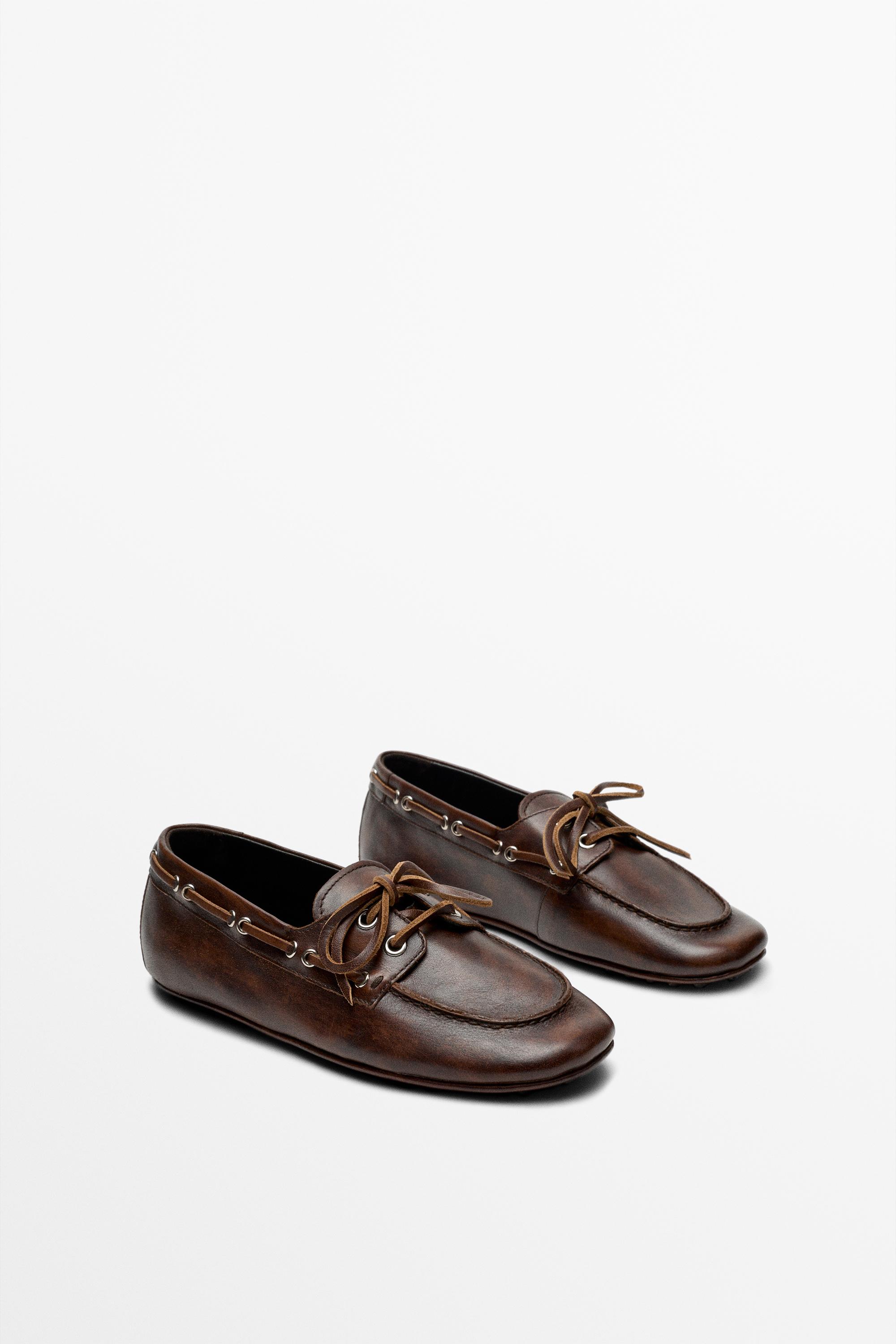 Leather lace-up boat shoe — BROWN