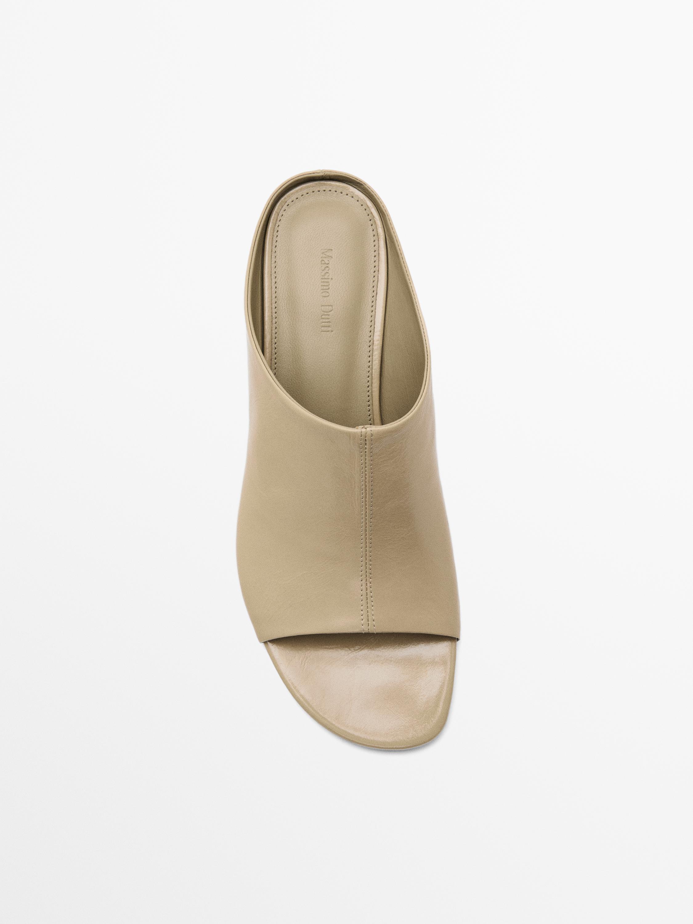 Sandales à talon en cuir souple