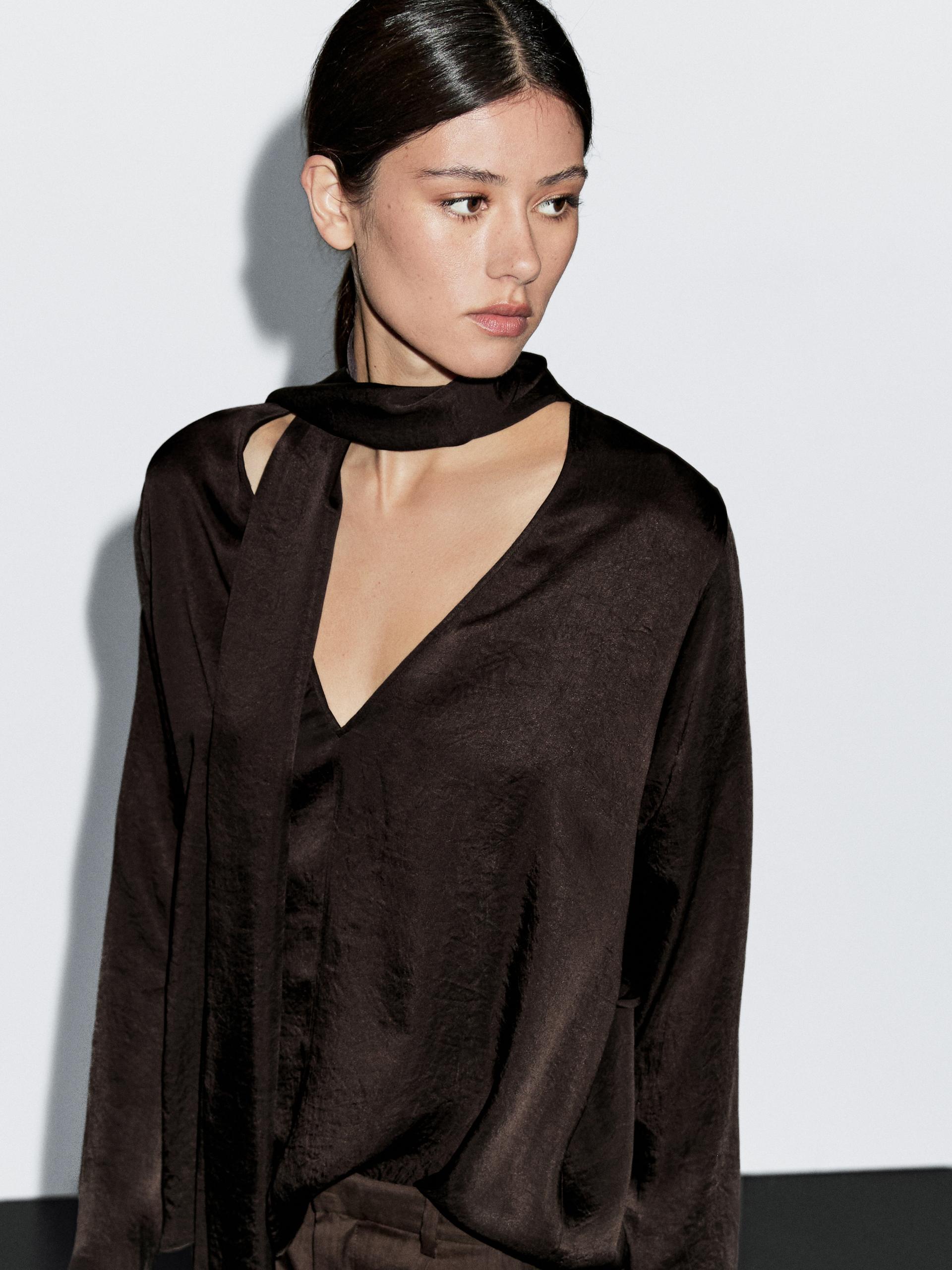 Camicetta Morbida Con Allacciatura - Marrone - S - Massimo Dutti - Femminile