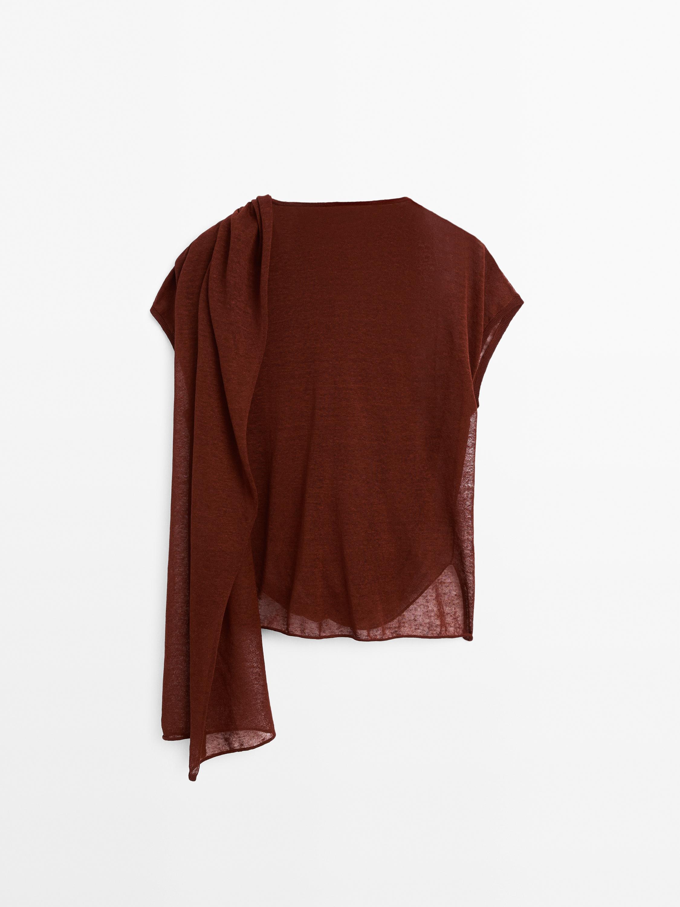 Flowing top with cape detail
