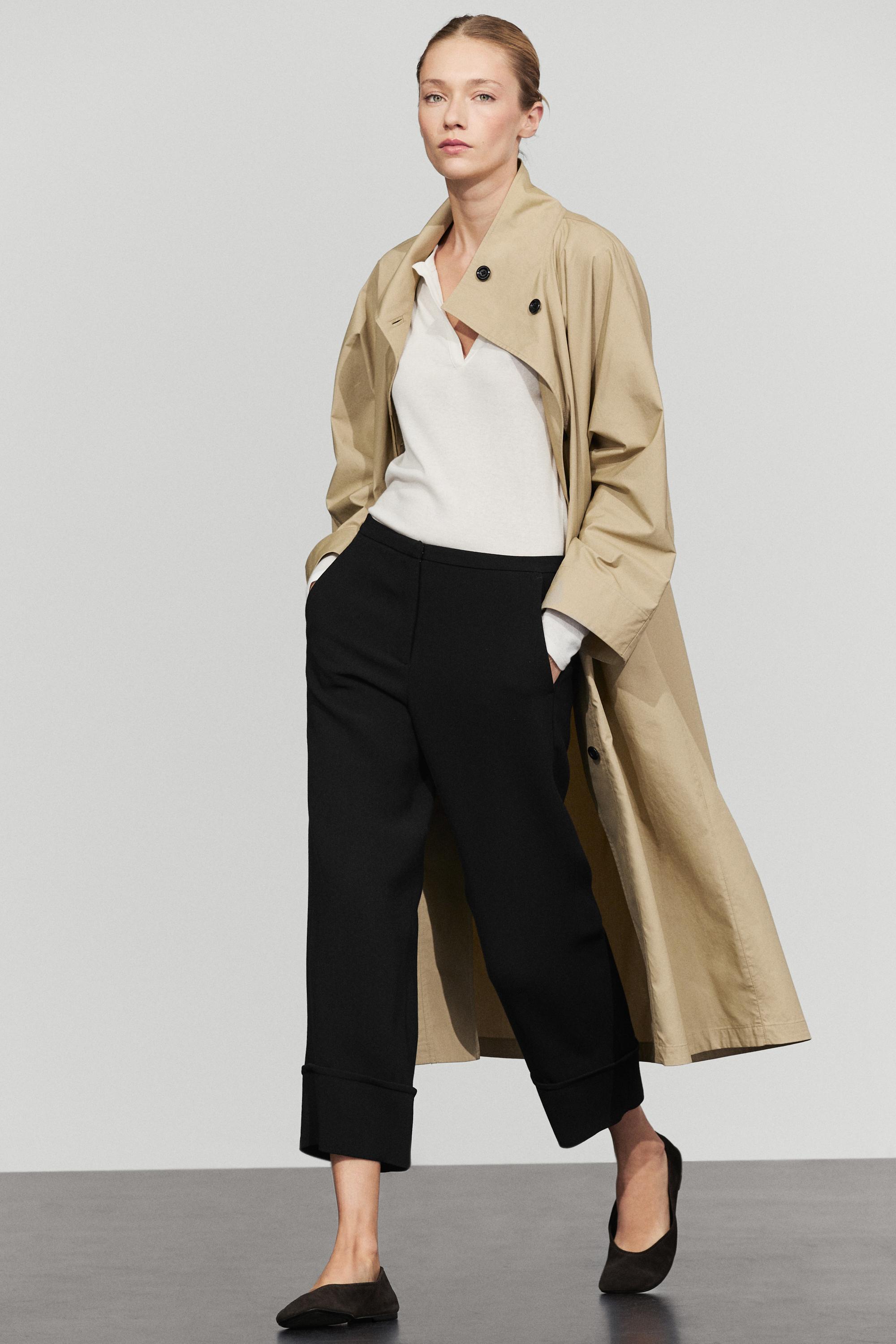Cuffed capris — BLACK