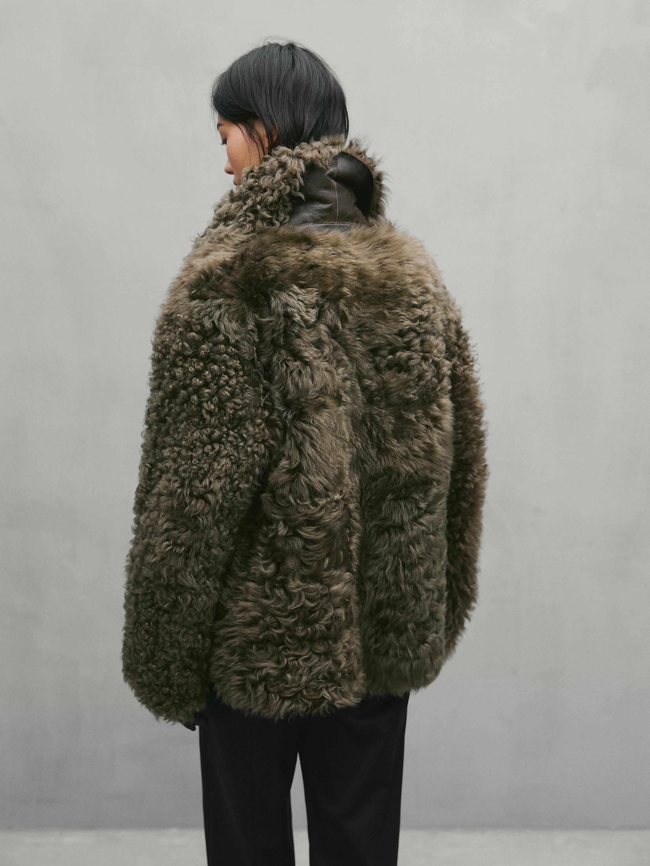 Long fur coat - Studio