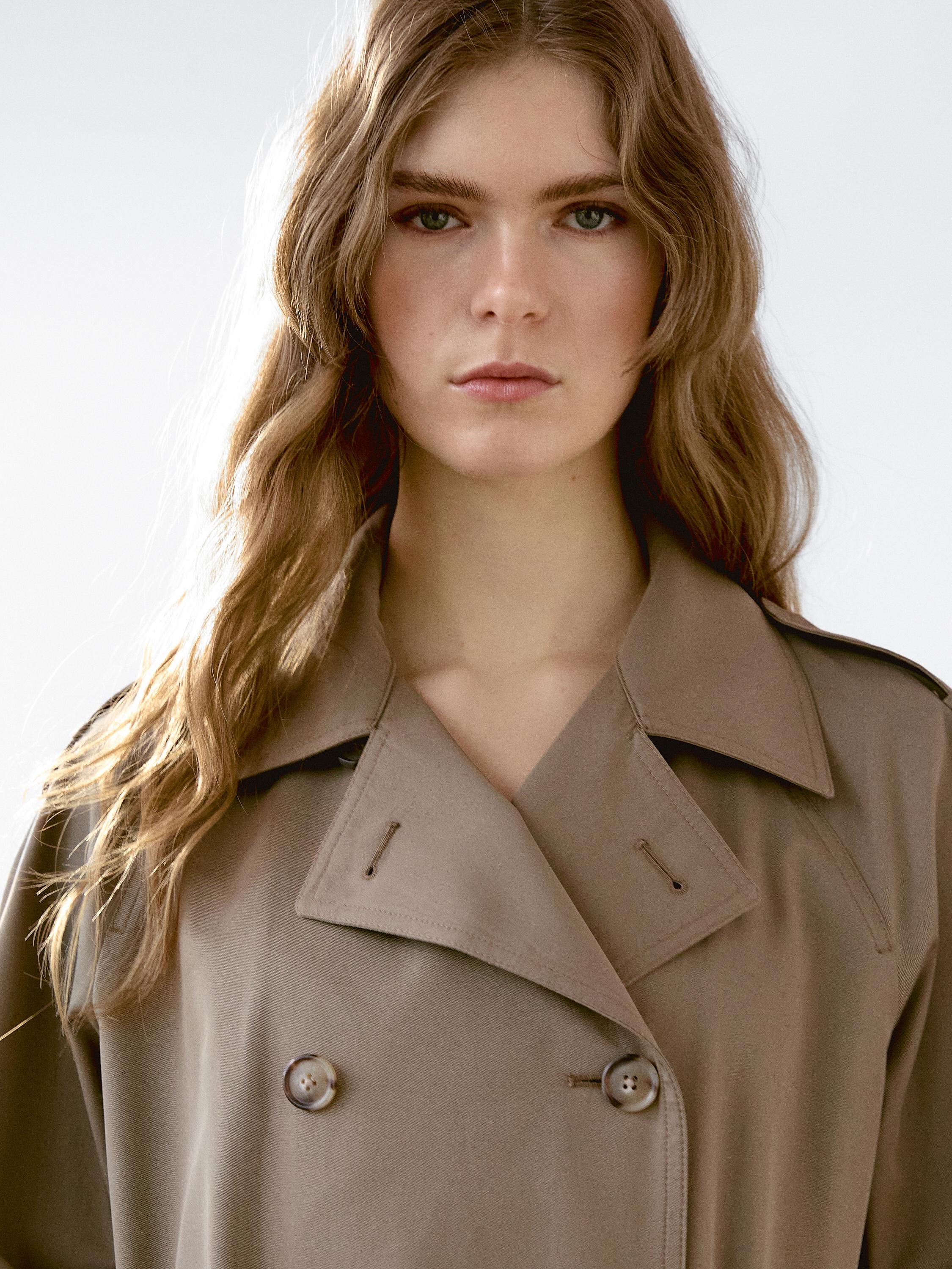 Classic water-repellent trench coat