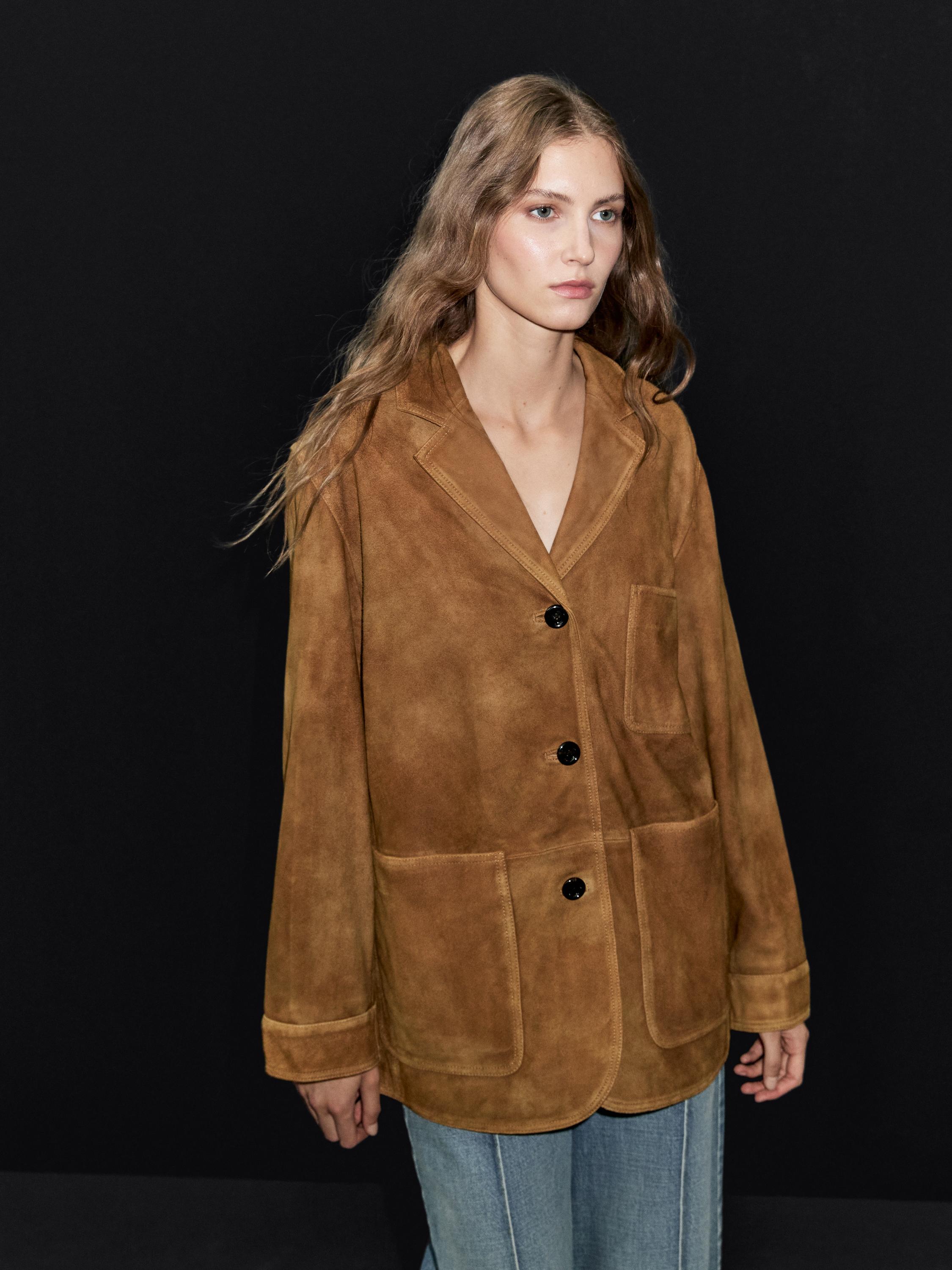Suede leather blazer with pockets