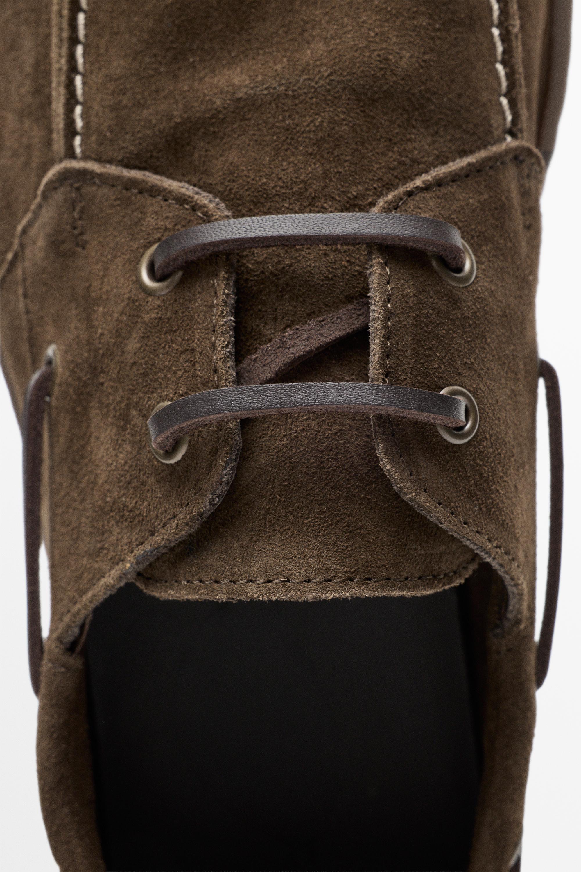 Soft leather boat shoe — BROWN