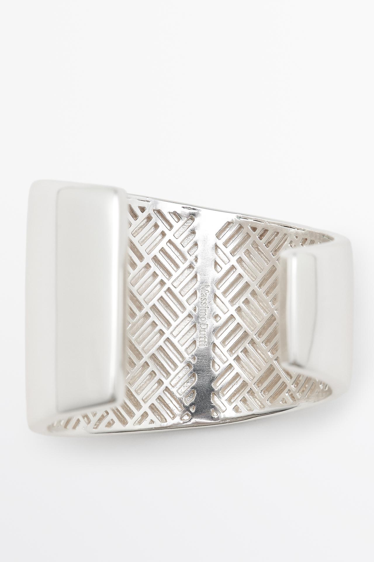 Asymmetric wide bracelet — SILVER